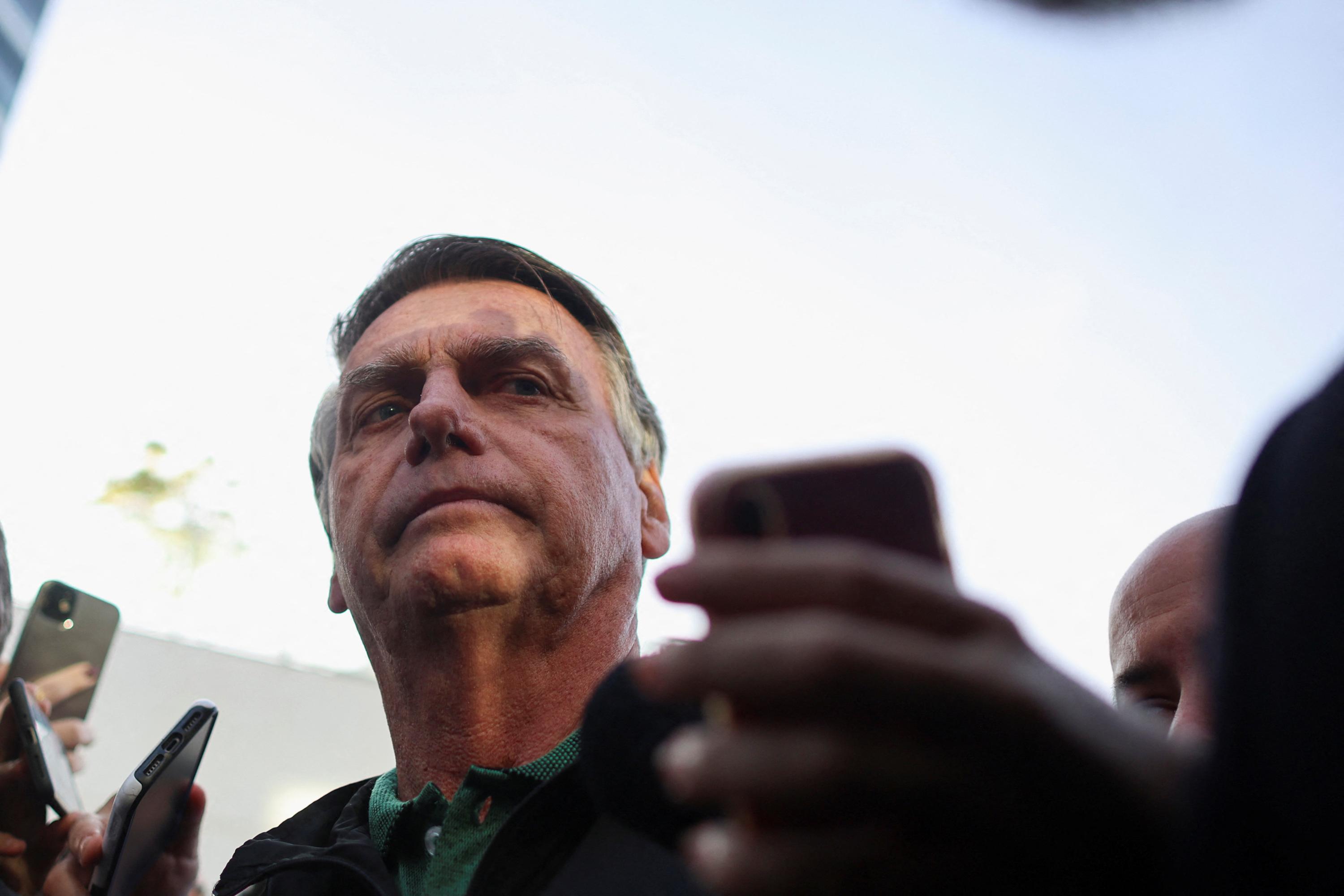 Bolsonaro comparaît devant la Cour suprême, accusé de tentative de coup d'État
