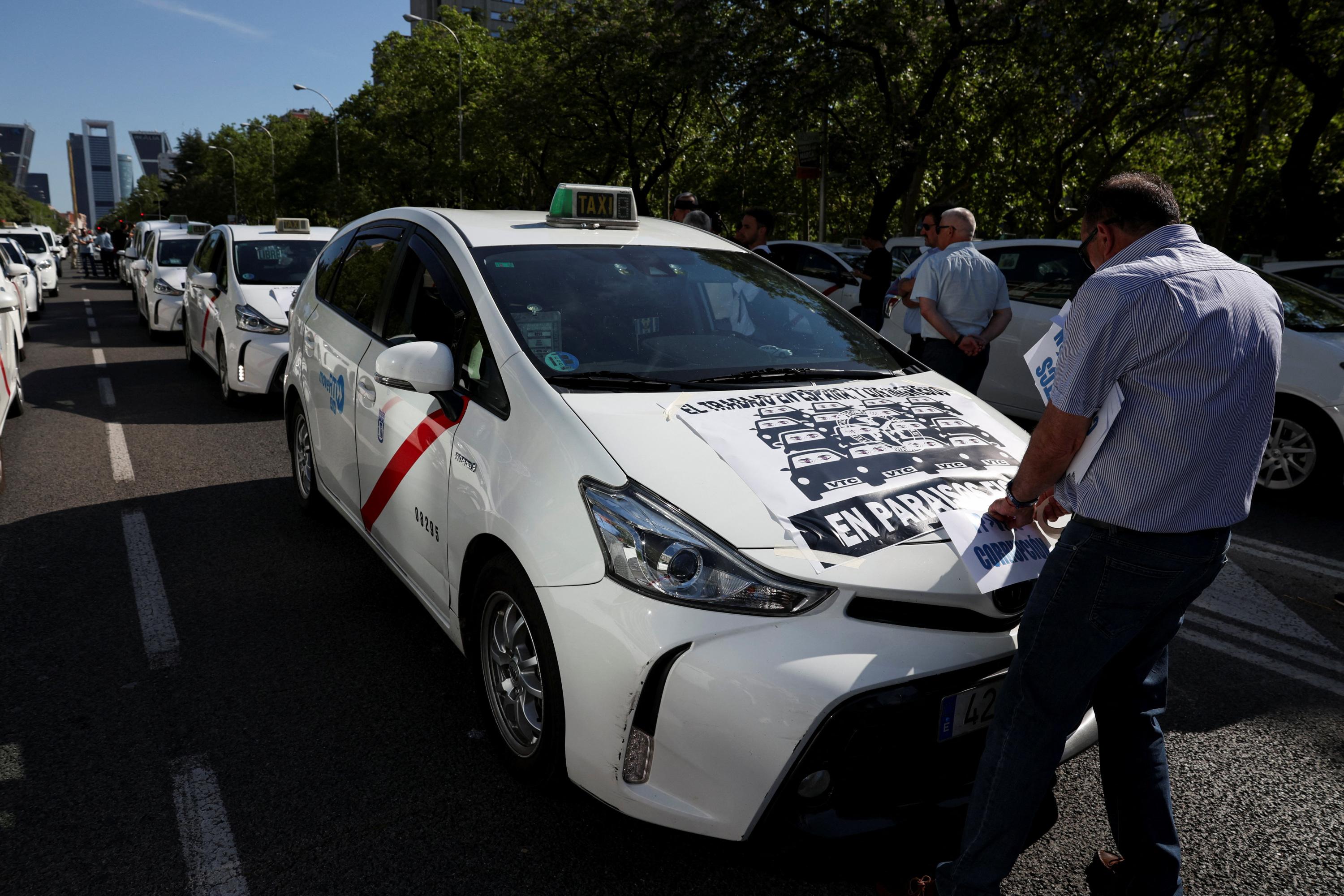 Transport sanitaire, nombre de chauffeurs... Taxis et VTC se mobilisent de nouveau cette semaine