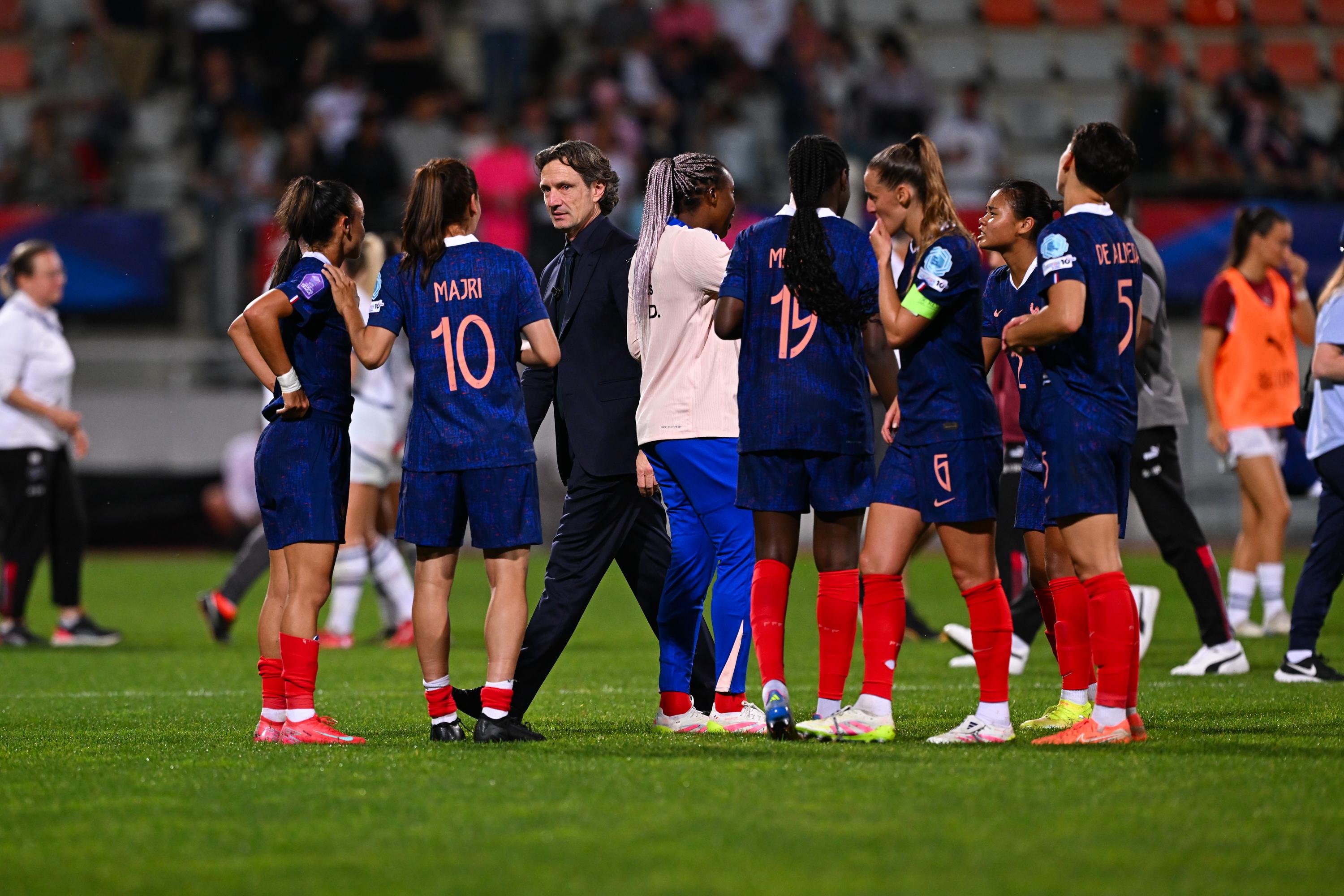 Euro féminin 2025 : les Bleues s'installent à Anglet pour commencer leur préparation