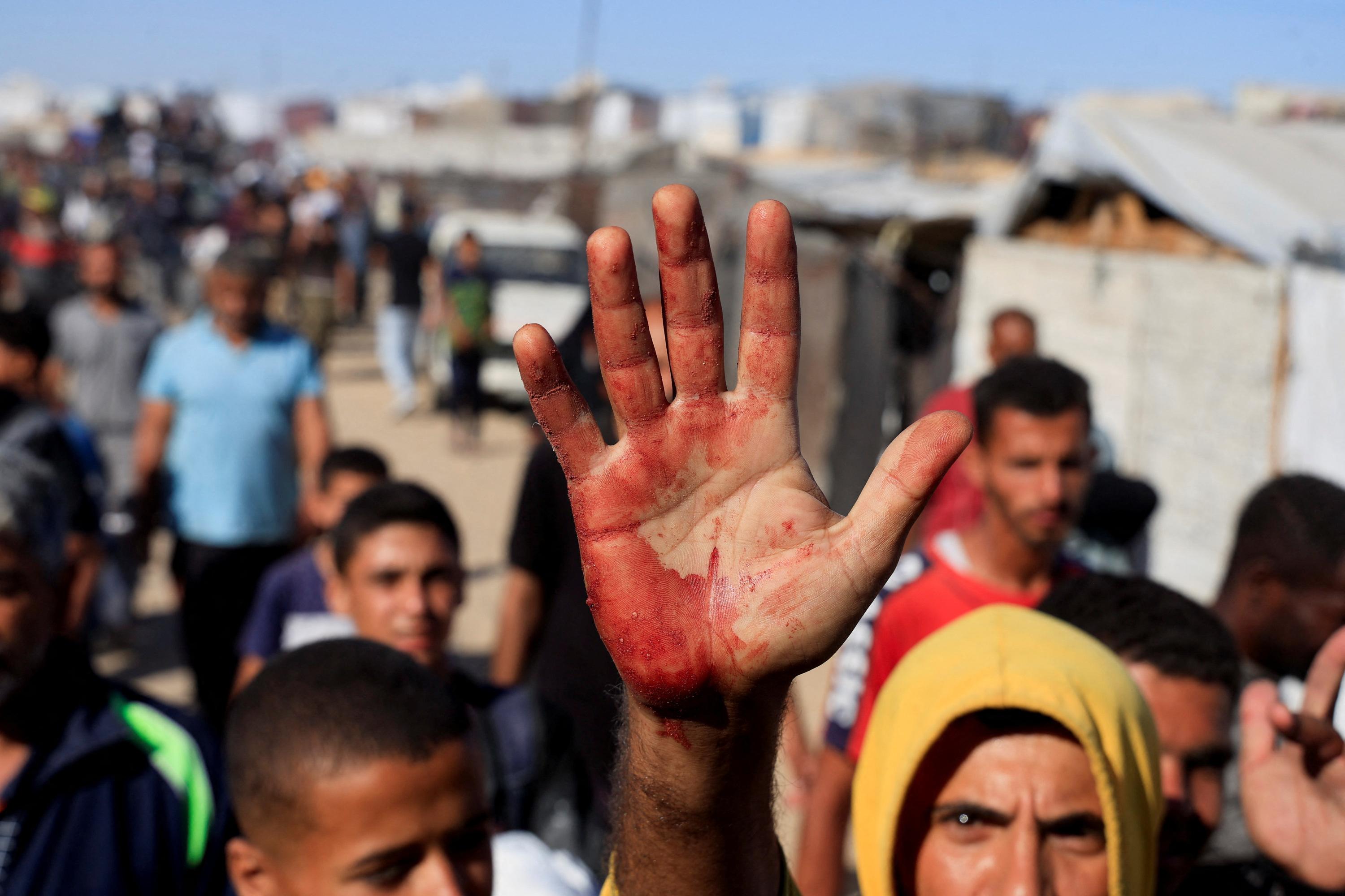 Gaza : Israël accuse le Hamas d'«instrumentaliser la souffrance», après la mort d'humanitaires
