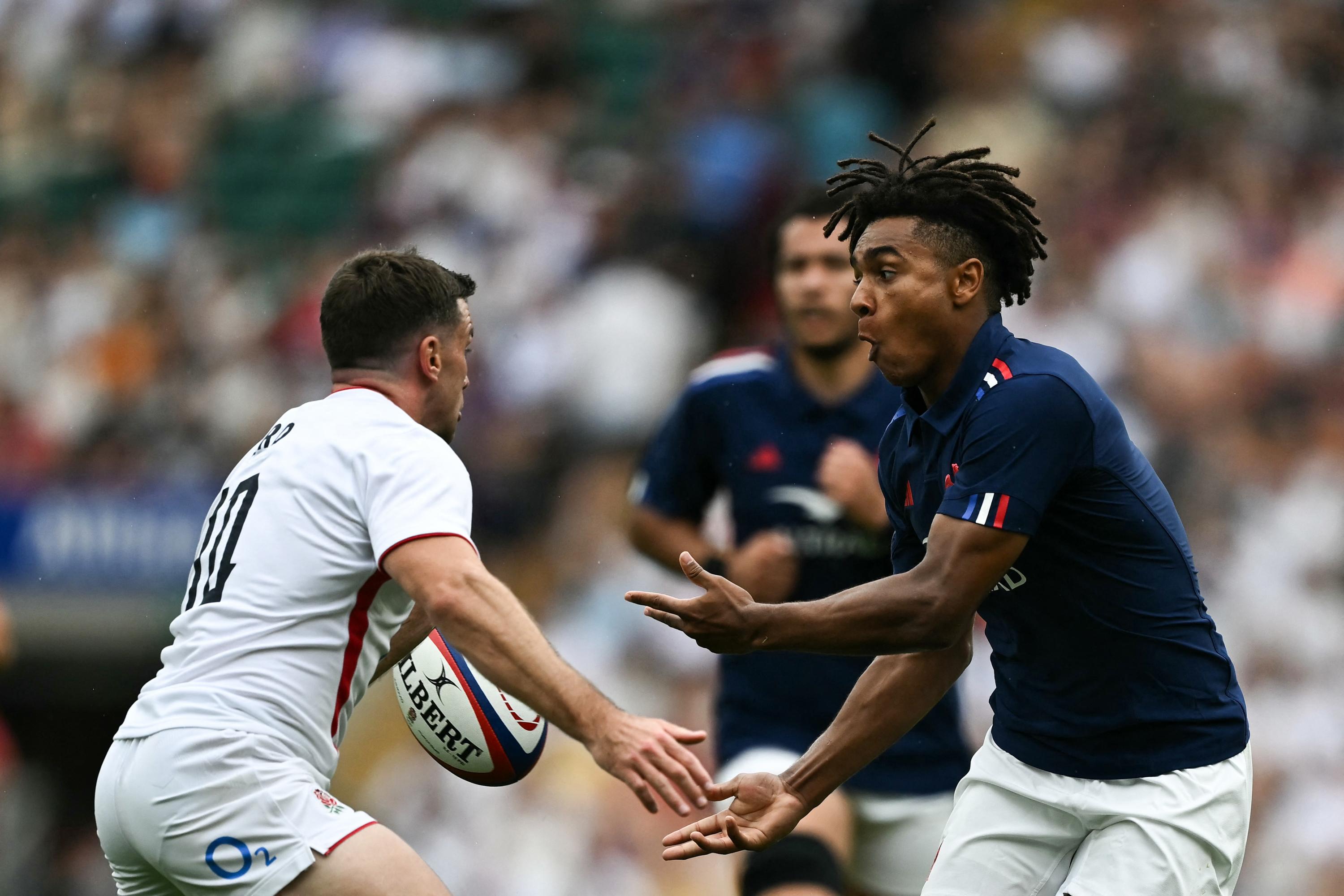 EN DIRECT - Rugby, Angleterre XV-France A : match ouvert à Twickenham, les Bleus rejoints au score