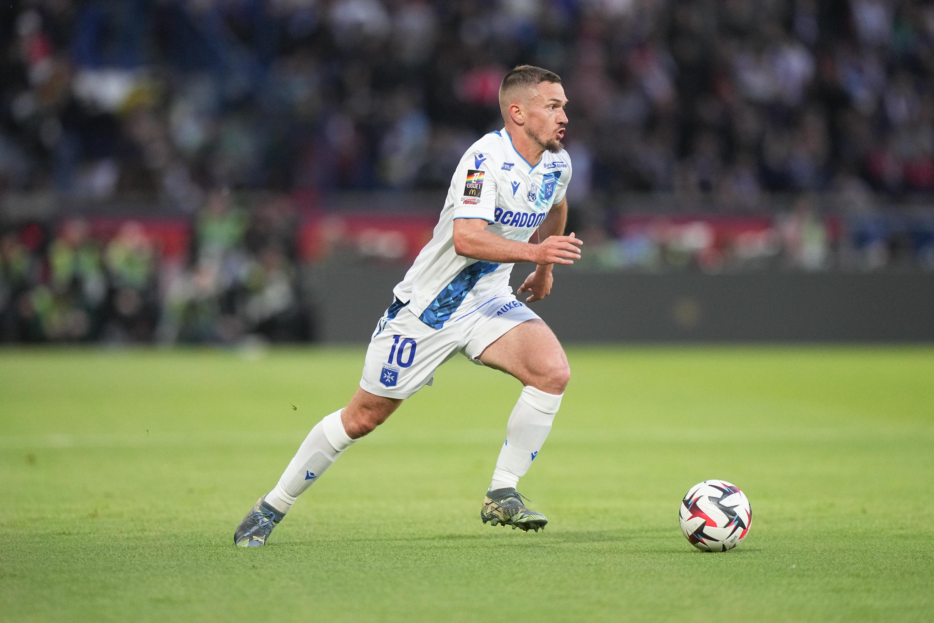 Mercato : Auxerre a refusé une offre de transfert pour Gaëtan Perrin