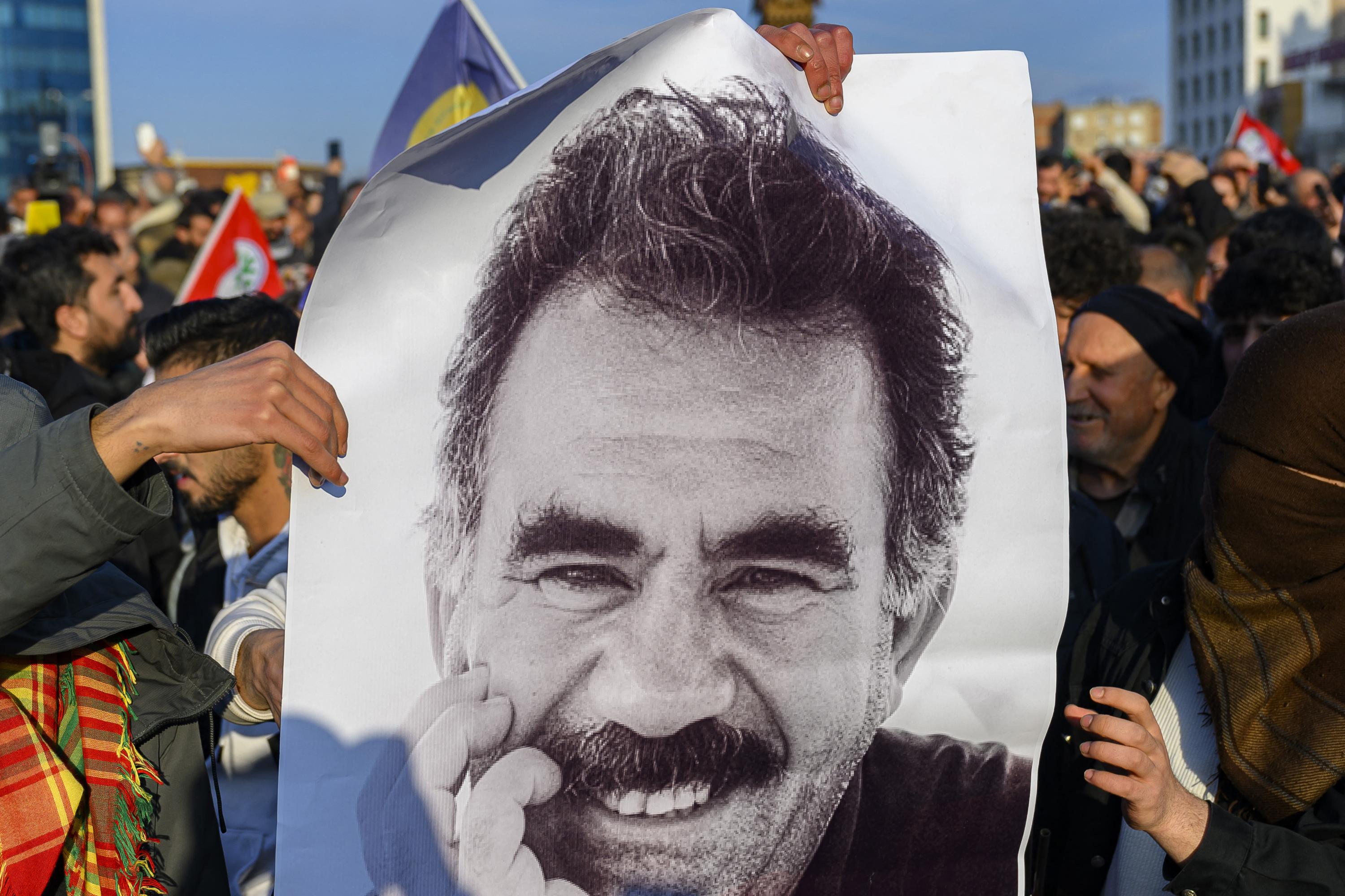 Turquie : le chef du PKK promet un désarmement «rapide»