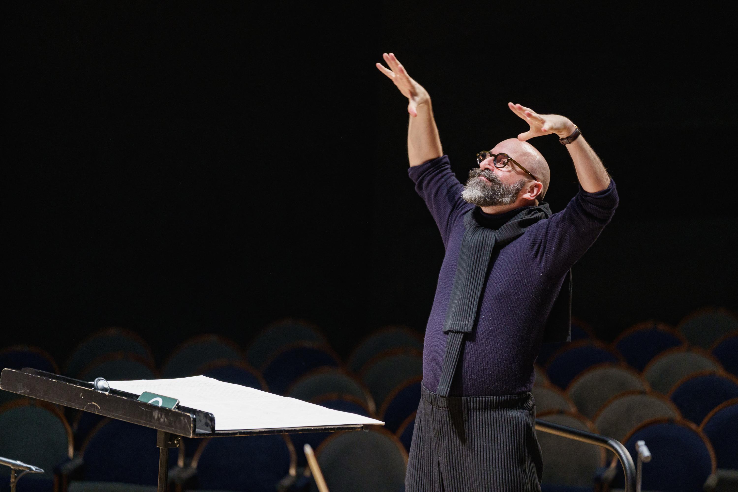 Pierre Bleuse, chef d’orchestre : «Tout opposait Boulez et Casals, sauf le goût de la transmission»