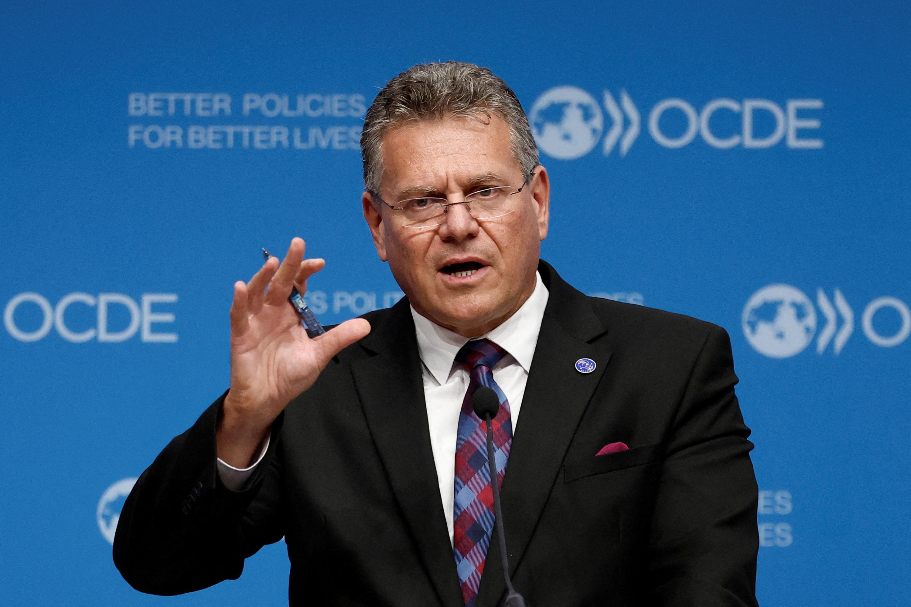 Droits de douane : le négociateur européen Maros Sefcovic va s'entretenir avec son homologue américain mercredi