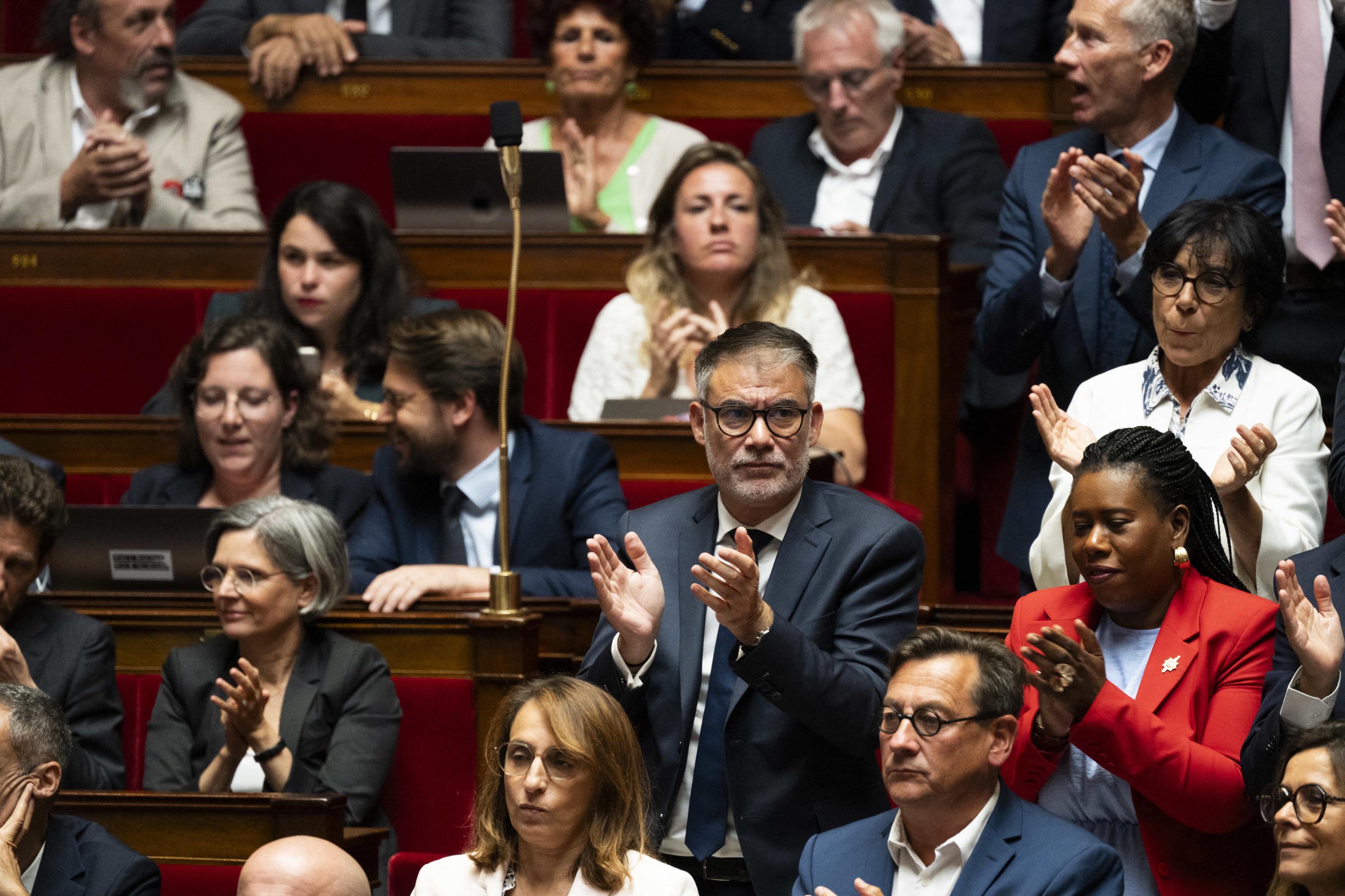 I Socialisti Alzano la Posta nelle Trattative sul Budget