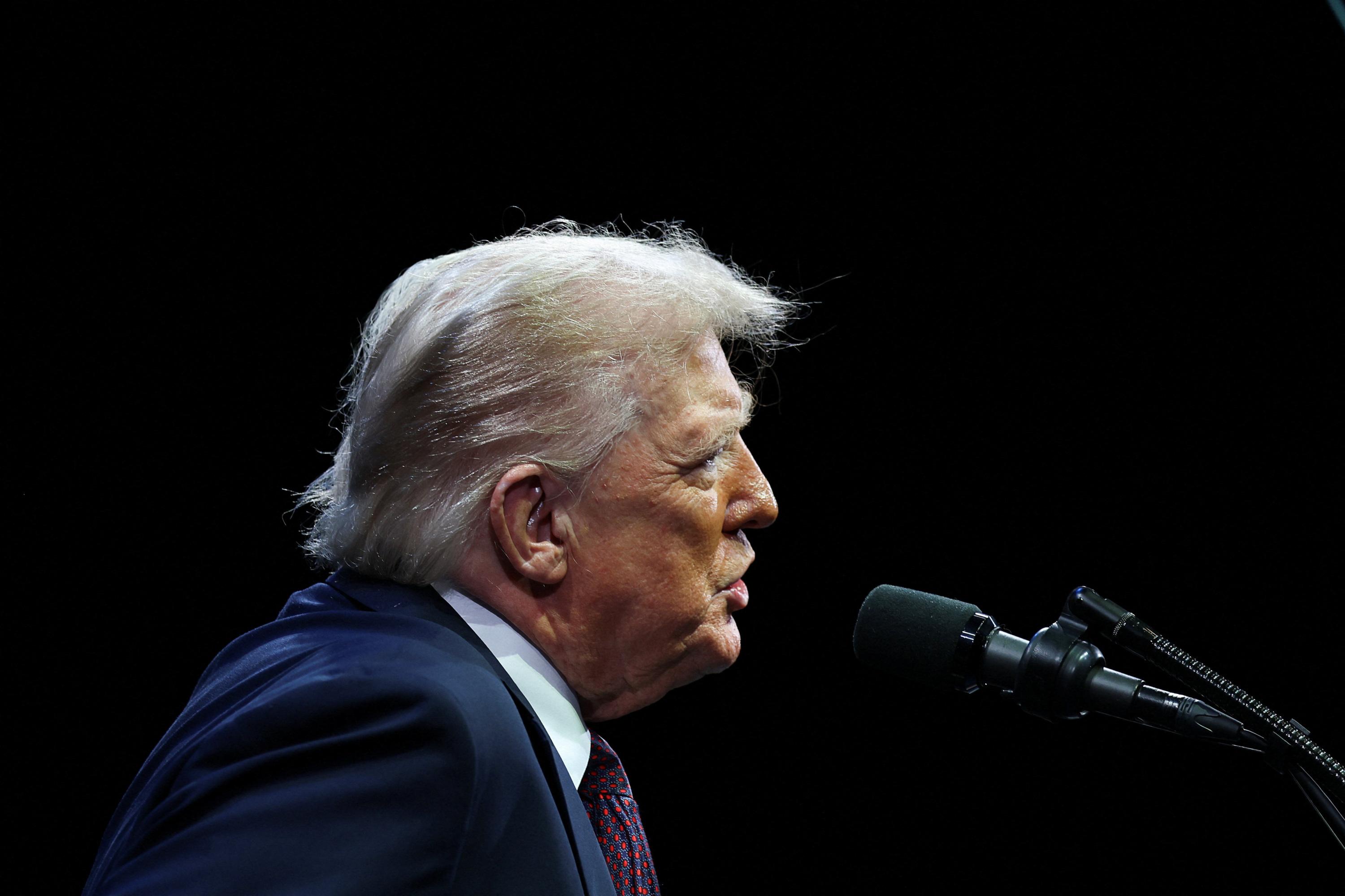 «C’est un moment sombre pour l’Amérique» : Donald Trump condamne la rhétorique qui a conduit à l’assassinat de  Charlie Kirk