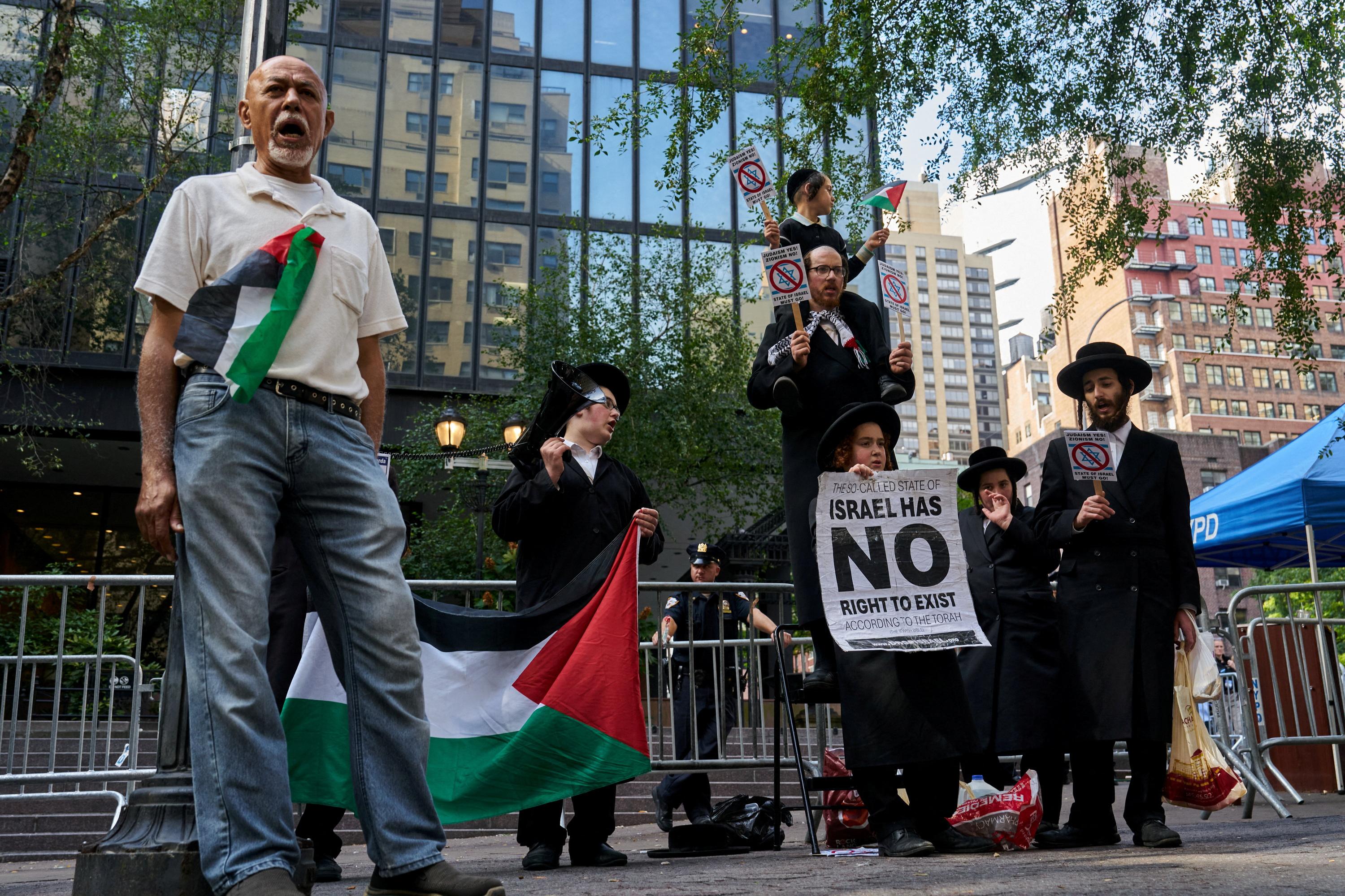 Guerre à Gaza : pour la première fois, l’opinion américaine penche côté palestinien, rapporte un sondage