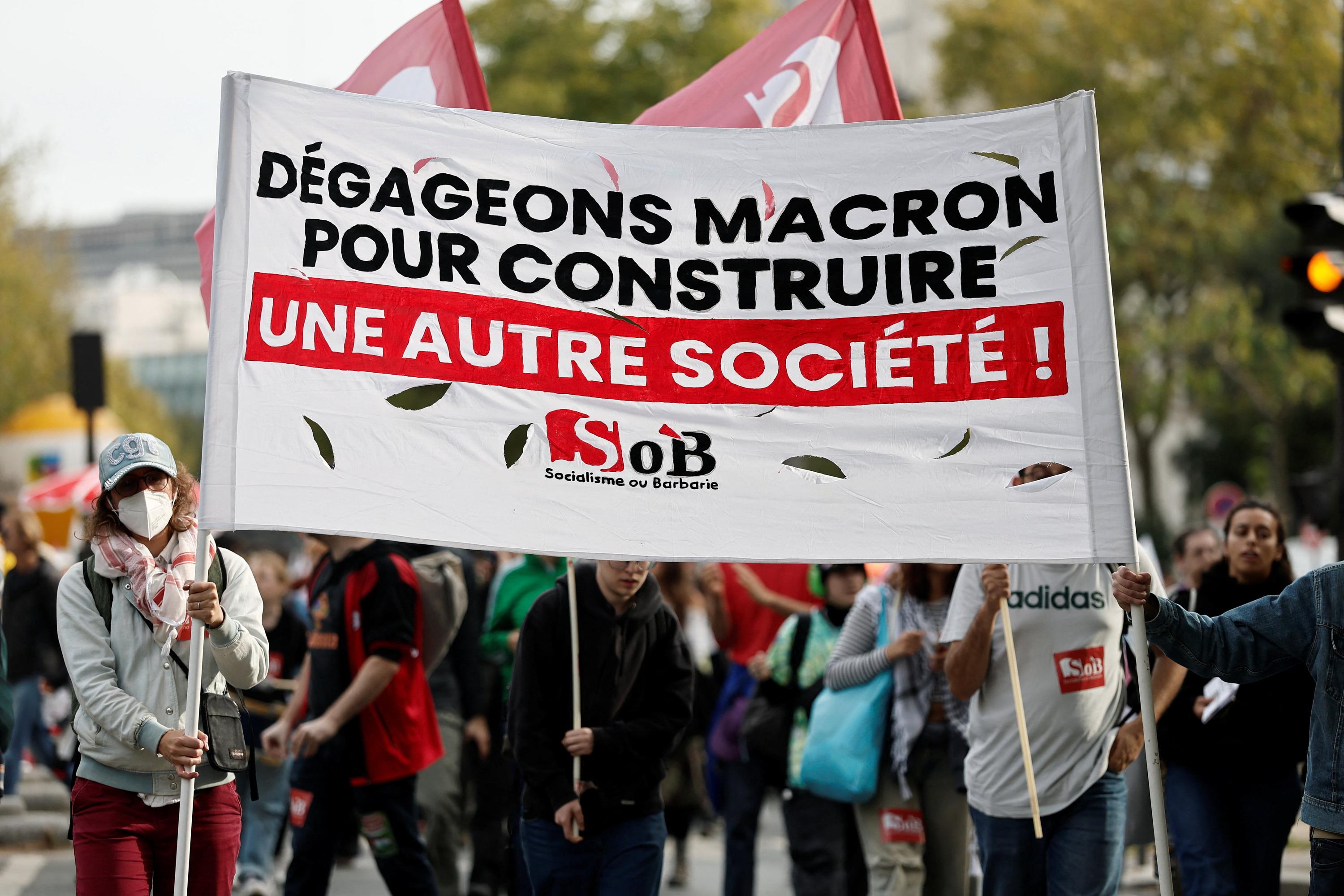 Grève du 2 octobre : 195.000 manifestants dans toute la France selon Beauvau, 600.000 d’après la CGT