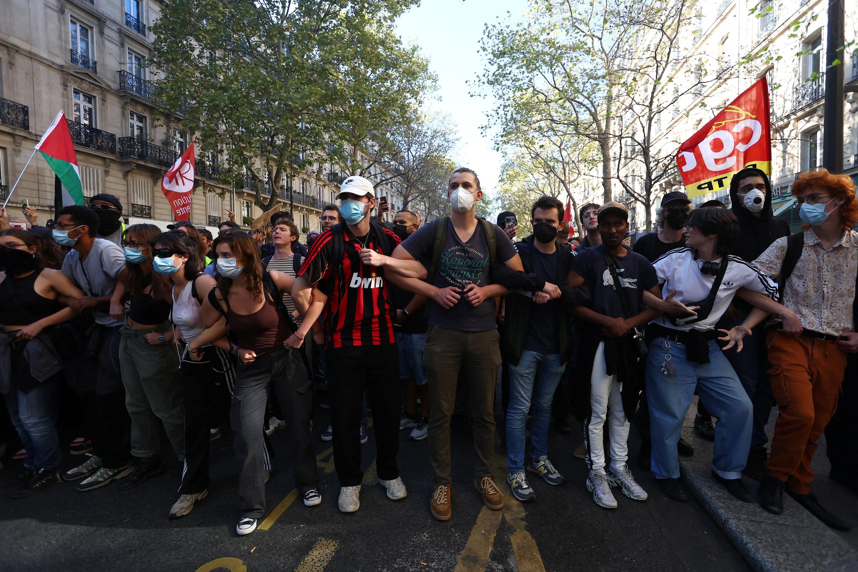 EN DIRECT - Grèves et manifestations du 2 octobre : les syndicats veulent maintenir la pression avant l’annonce du budget 2026