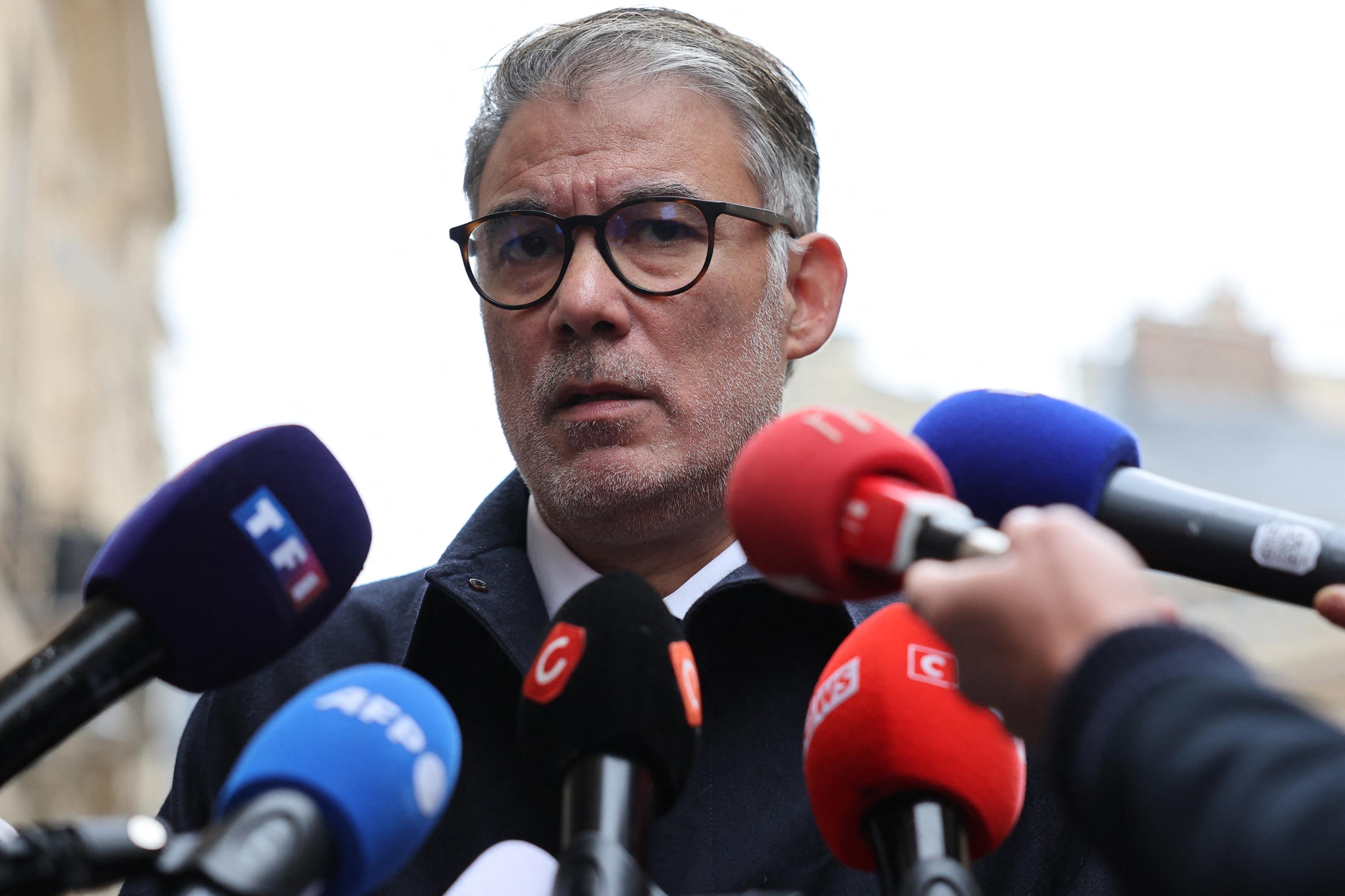 Bilancio di Lecornu sotto attacco: la sinistra denuncia un piano economico insufficiente e preoccupante