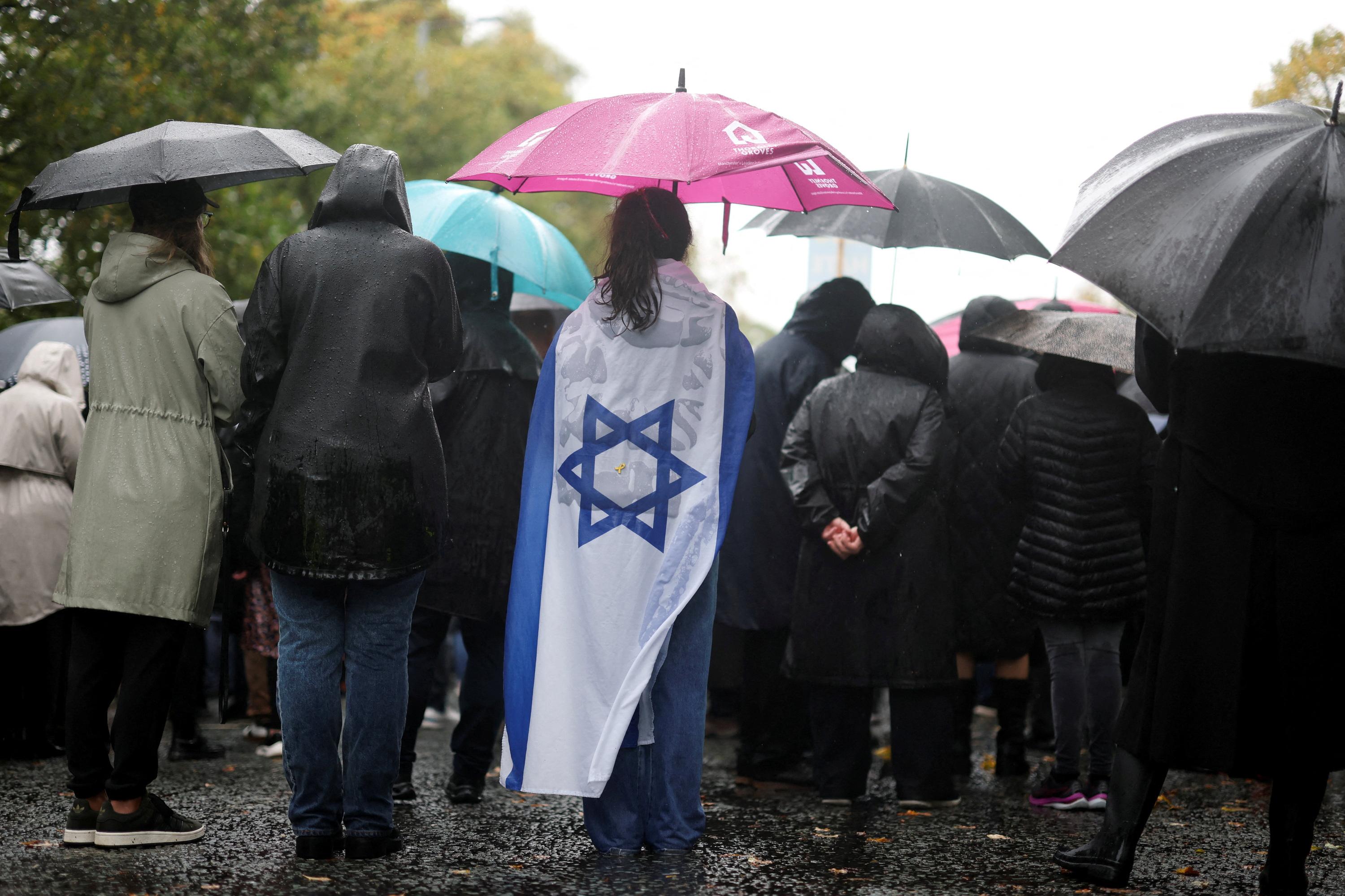Manchester endeuillé par un attentat islamiste contre une synagogue