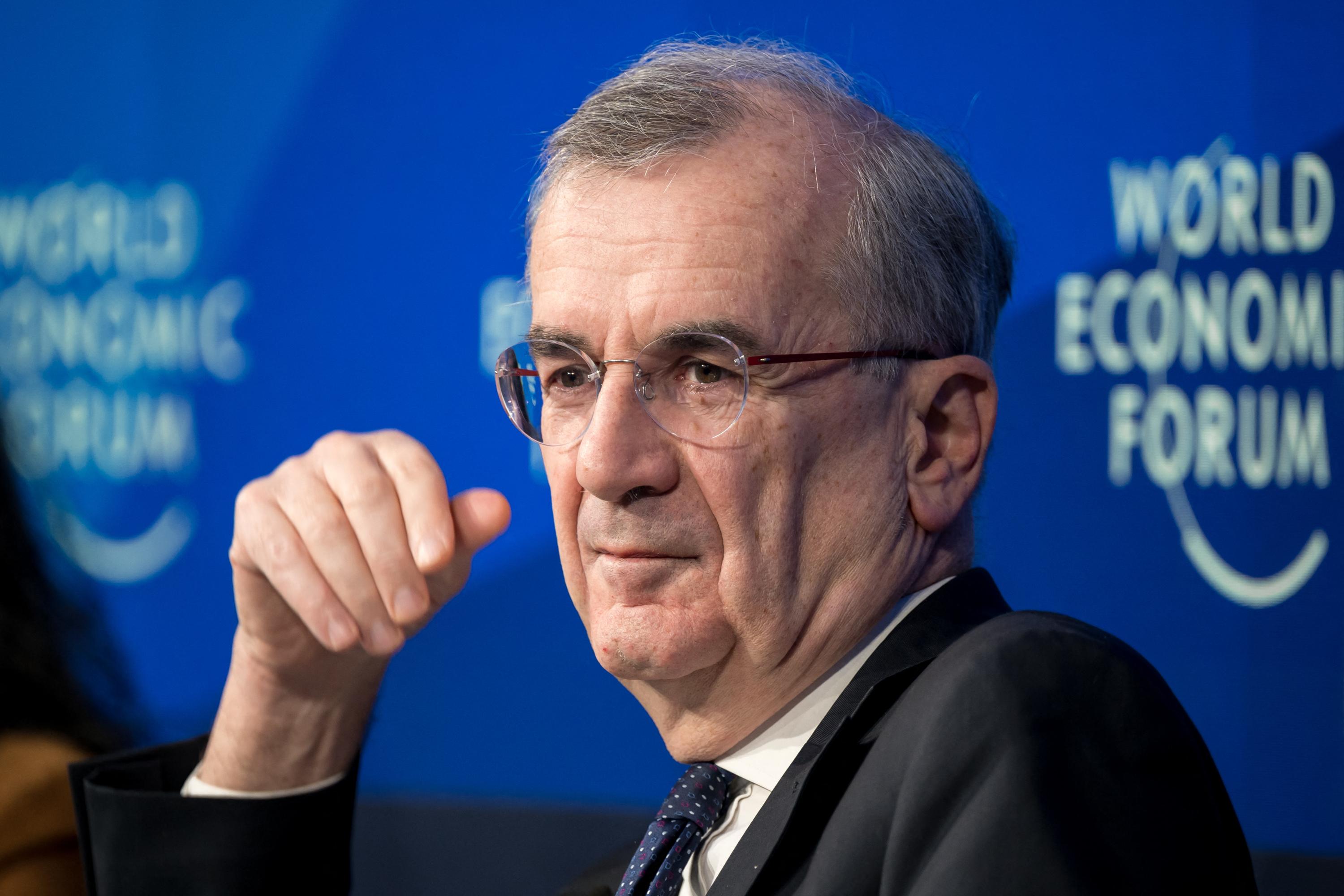 «Il est temps de faire des compromis» : le gouverneur de la Banque de France dit en avoir «assez du gâchis politique»