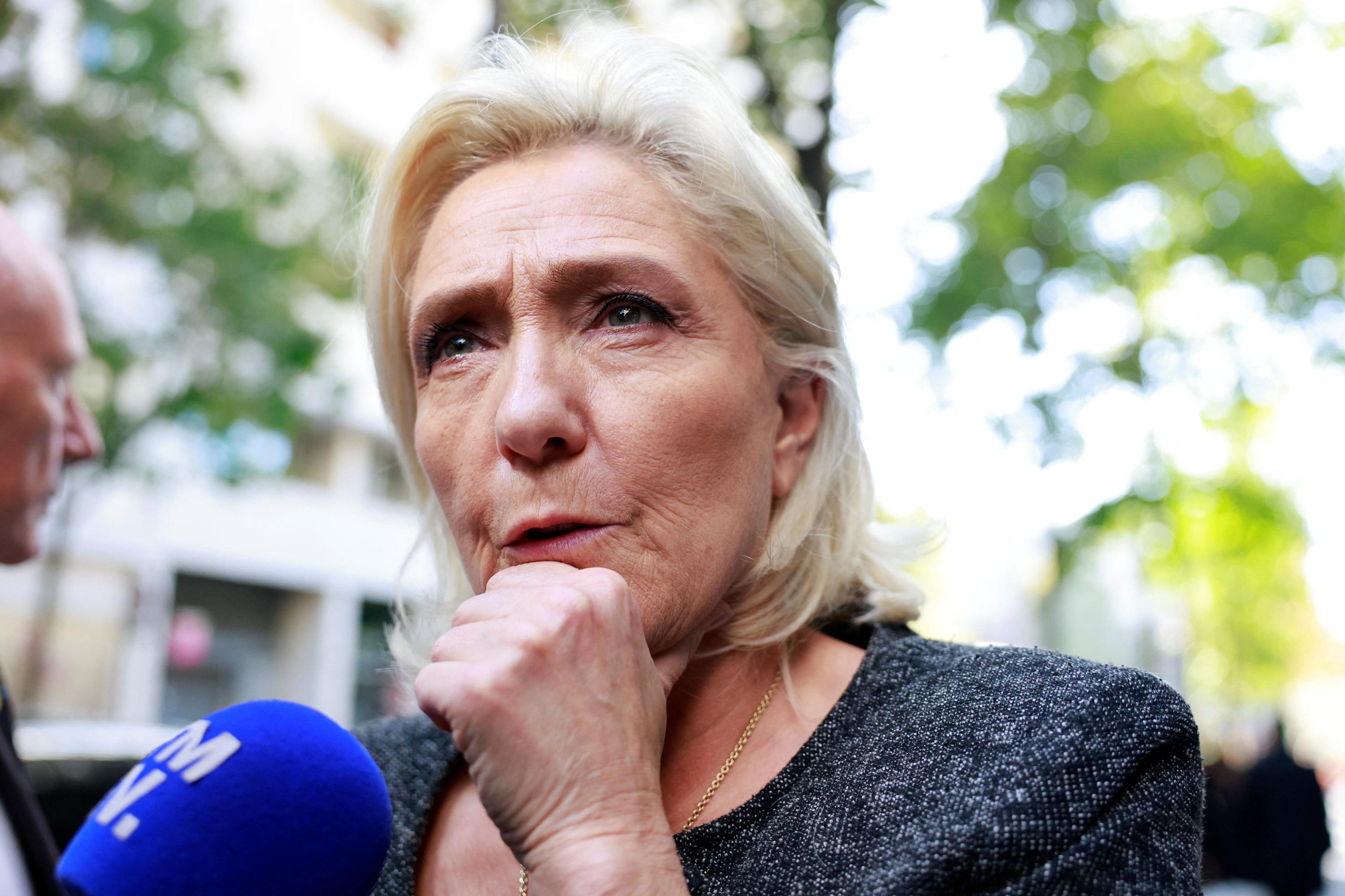 Political Opposition Mounts Against 2026 French Government Budget Amid Calls for Leadership Reform