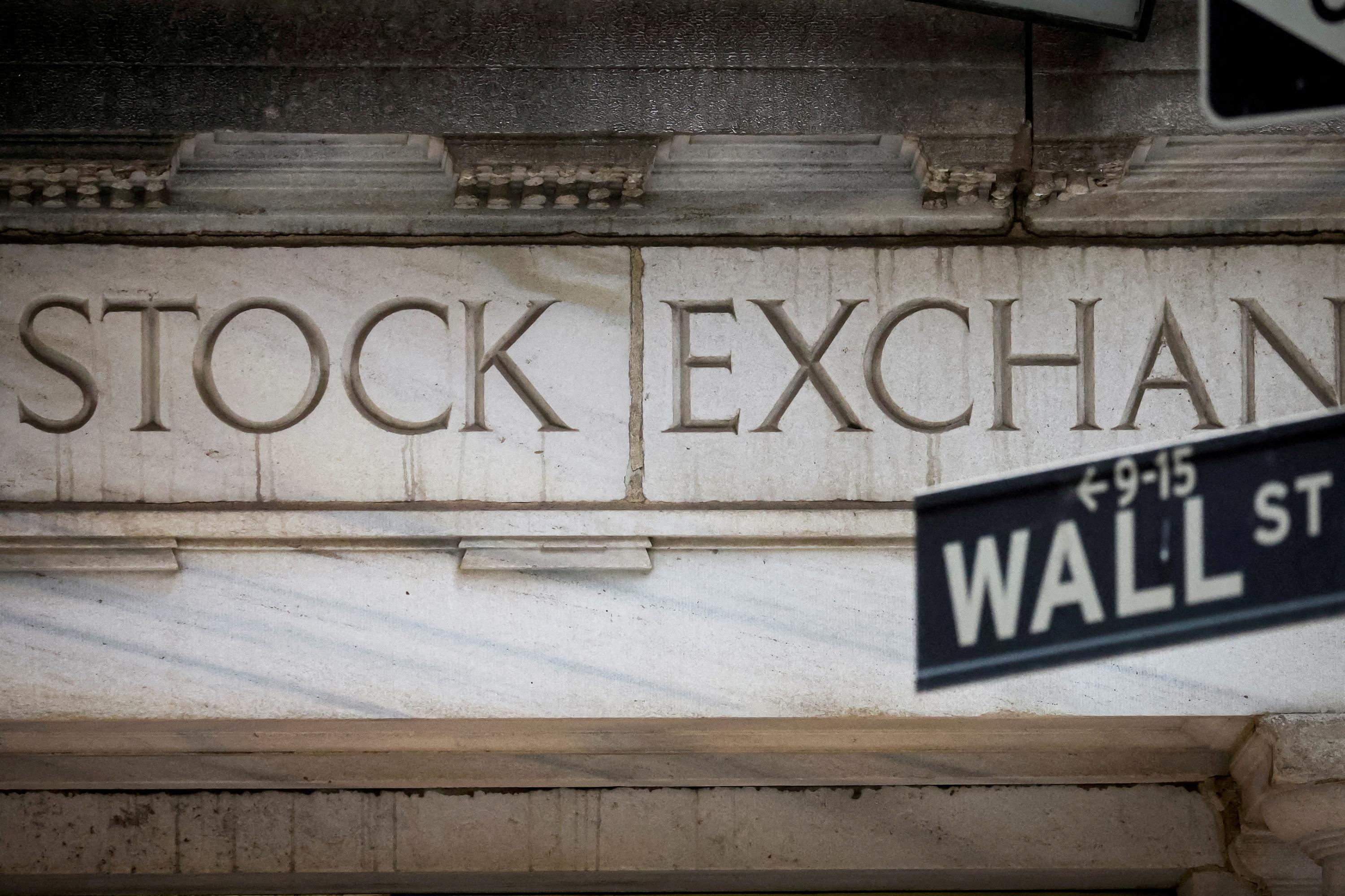 « Ce n’est pas notre meilleur moment » : cent milliards de dollars partis en fumée à Wall Street après des soupçons de fraude dans des banques américaines