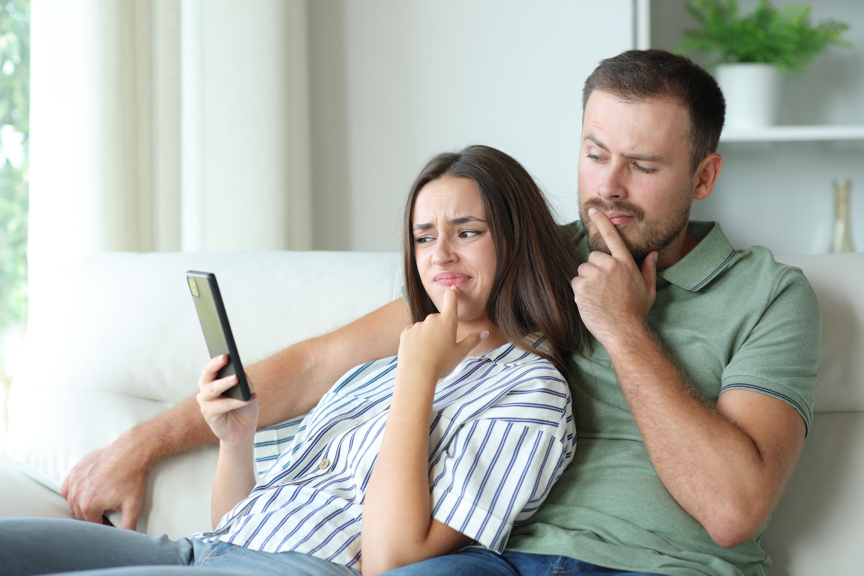 Crise politique, hausse des prix et des taux&nbsp;: l’heure est à l’attentisme chez les acheteurs immobiliers.