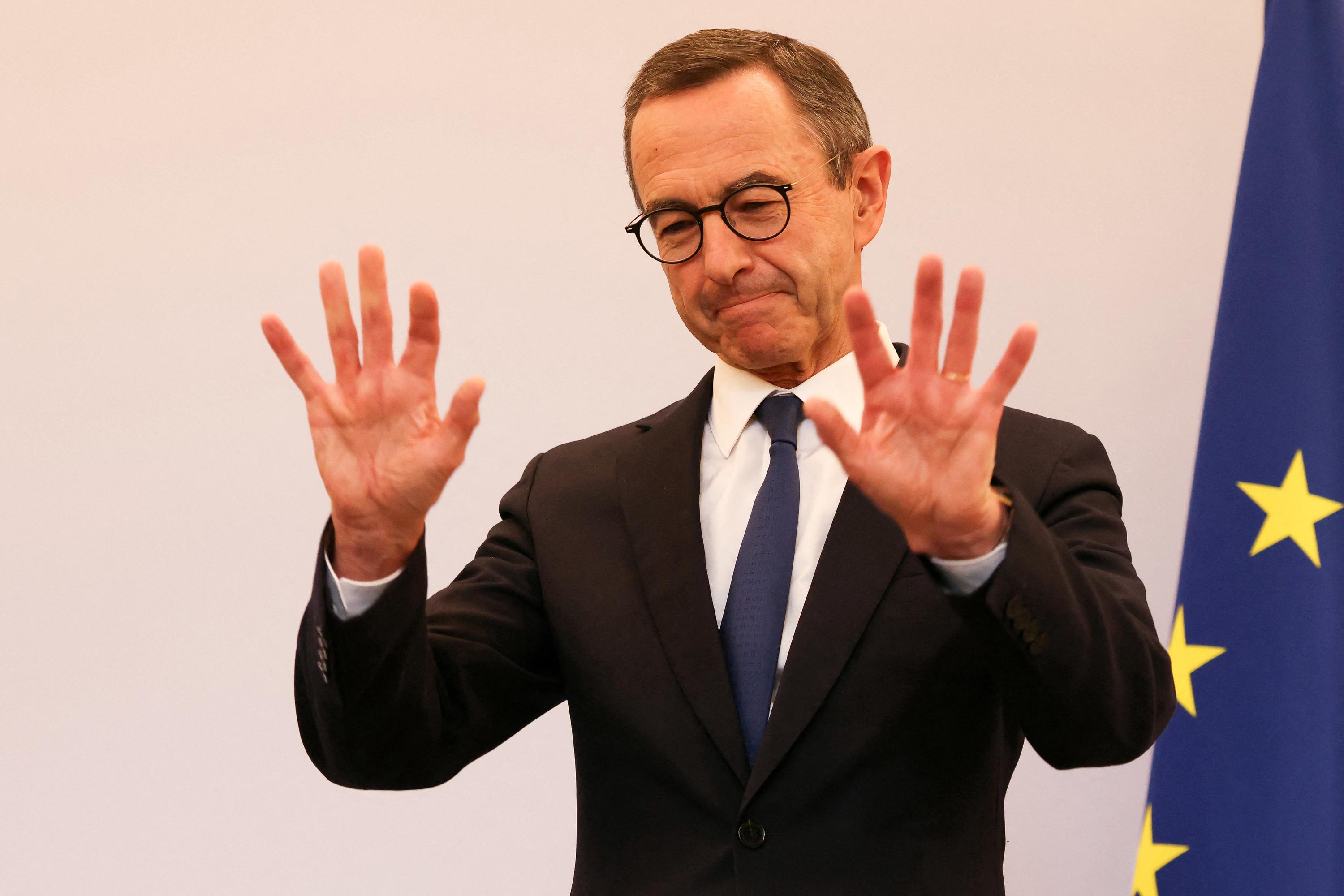 Il Leader della Destra inizia il suo Tour de France dopo aver lasciato il Ministero dell'Interno