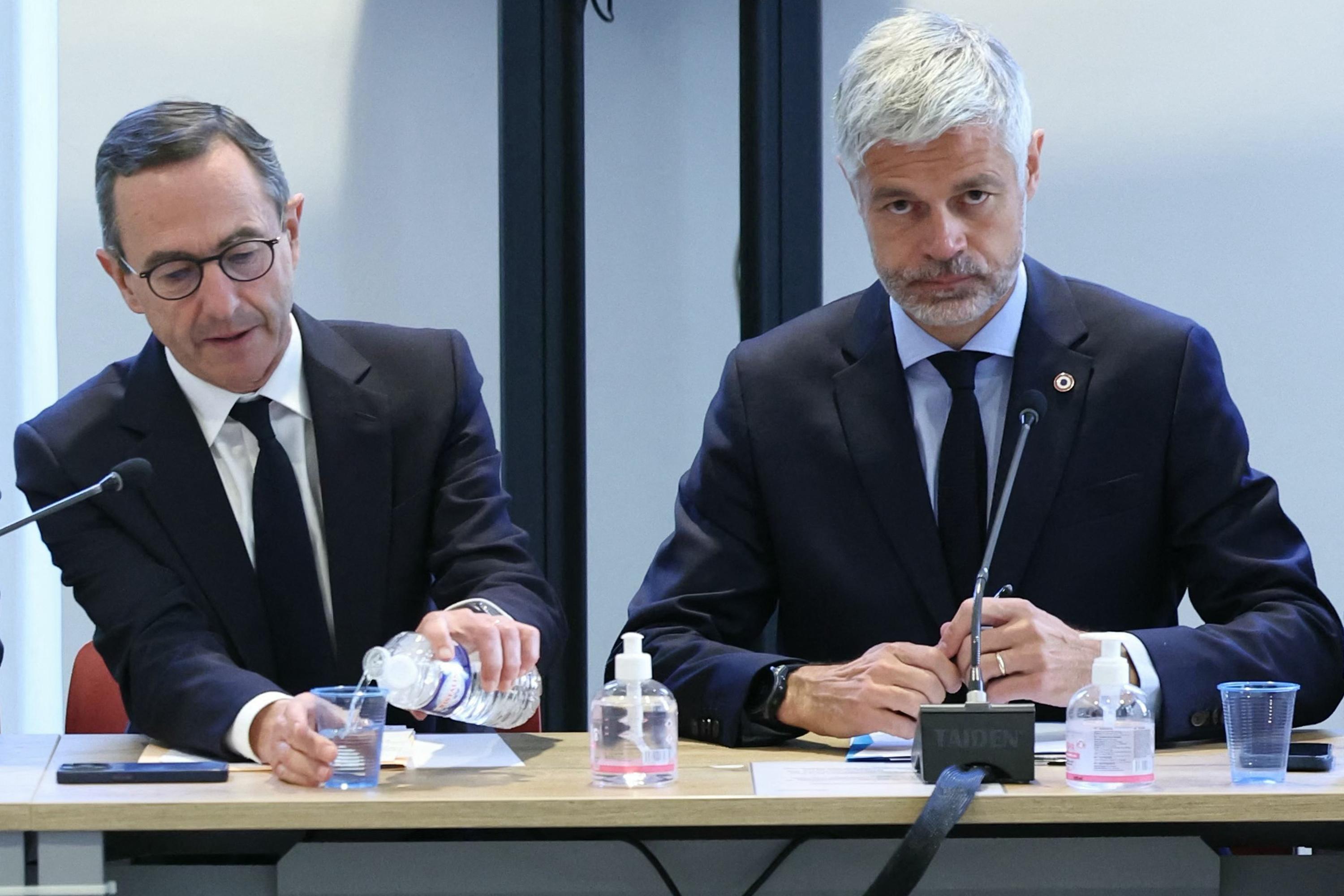 Conflitto interno al gruppo LR: Wauquiez e Retailleau in scontro, minaccia le elezioni del 2027