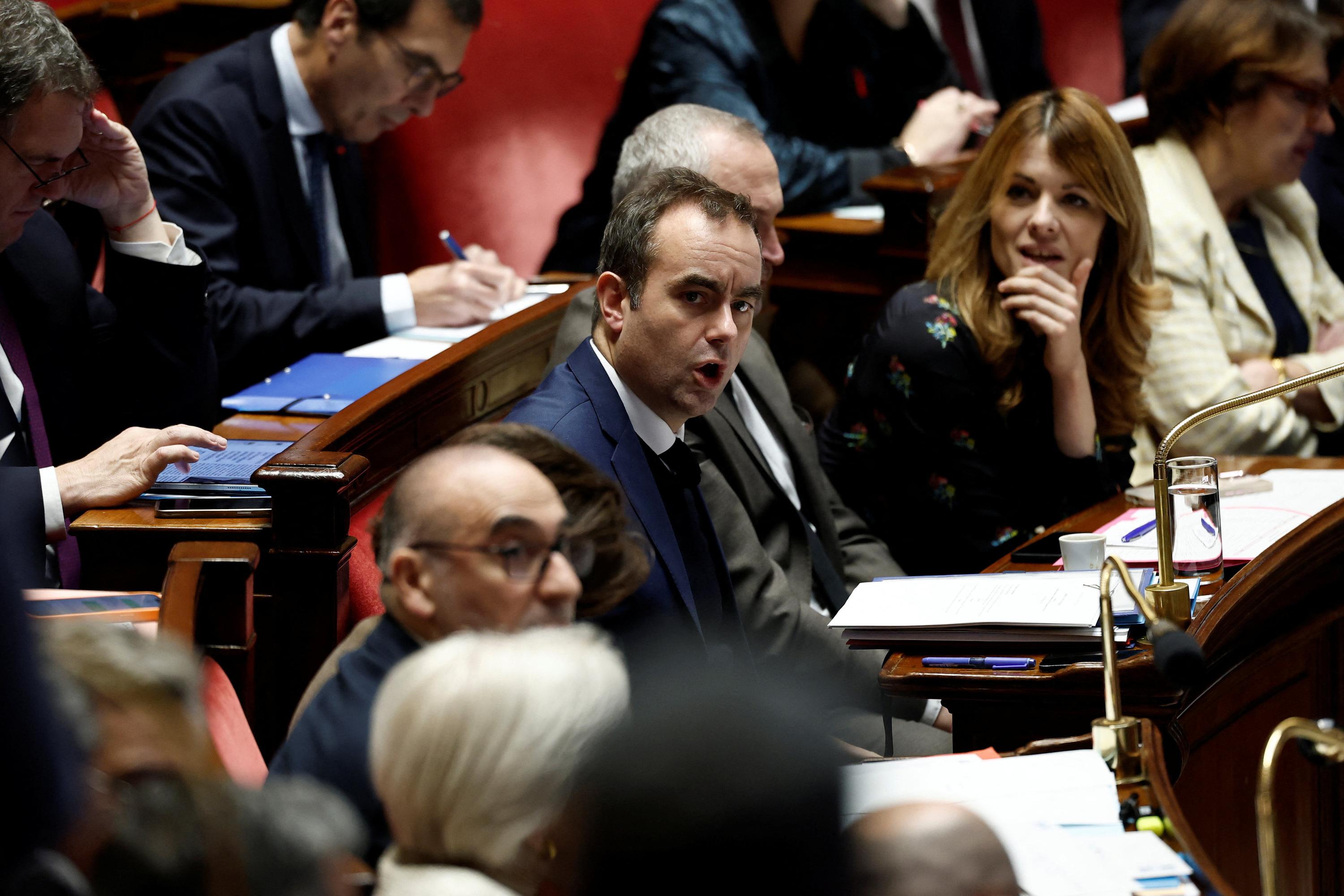 Tensions Rise Ahead of Crucial Vote on France's 2025 Social Security Budget