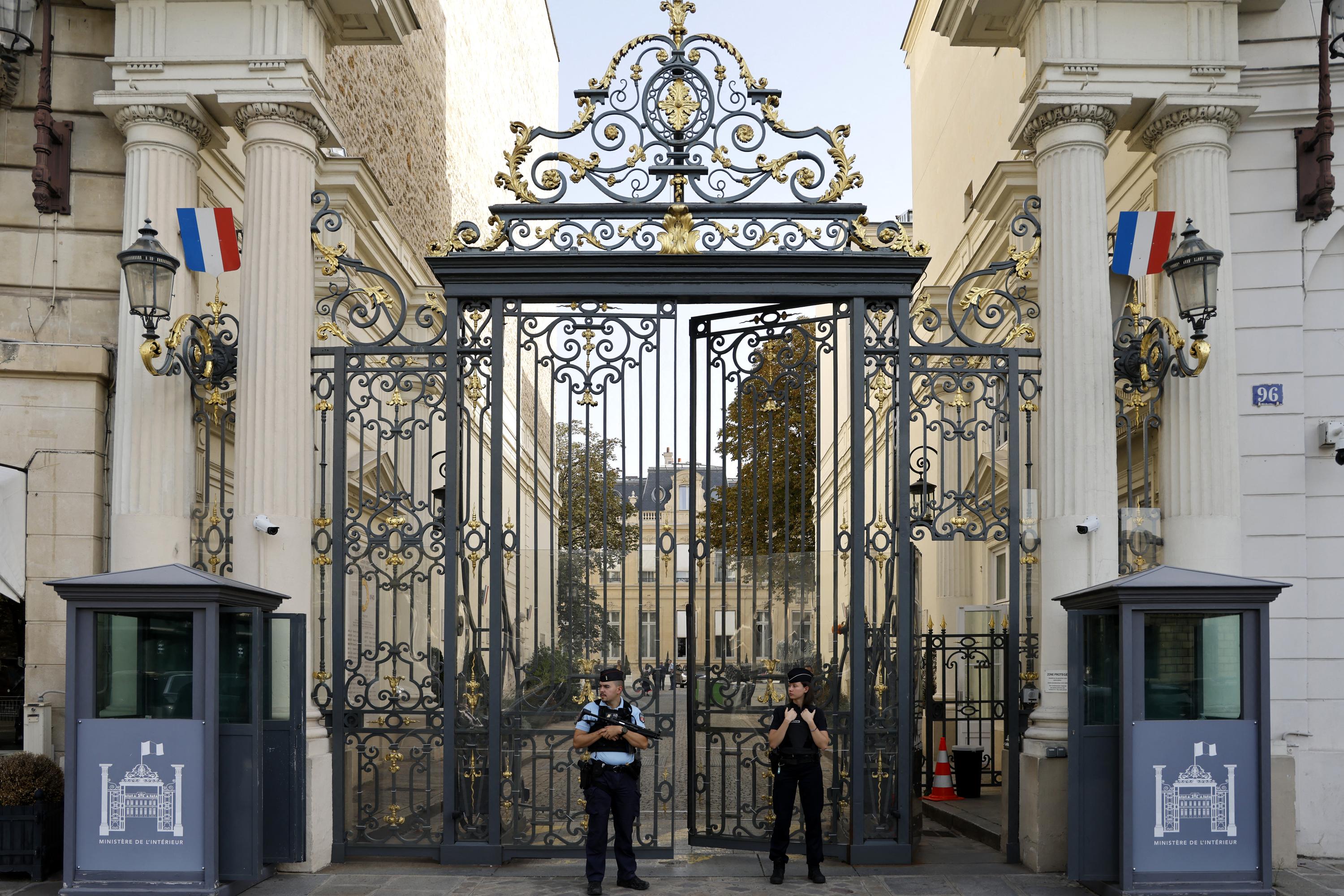 «James est un Français» : les secrets des pirates du ministère de l’Intérieur, qui ont fait fuiter des millions de données liées à la CAF