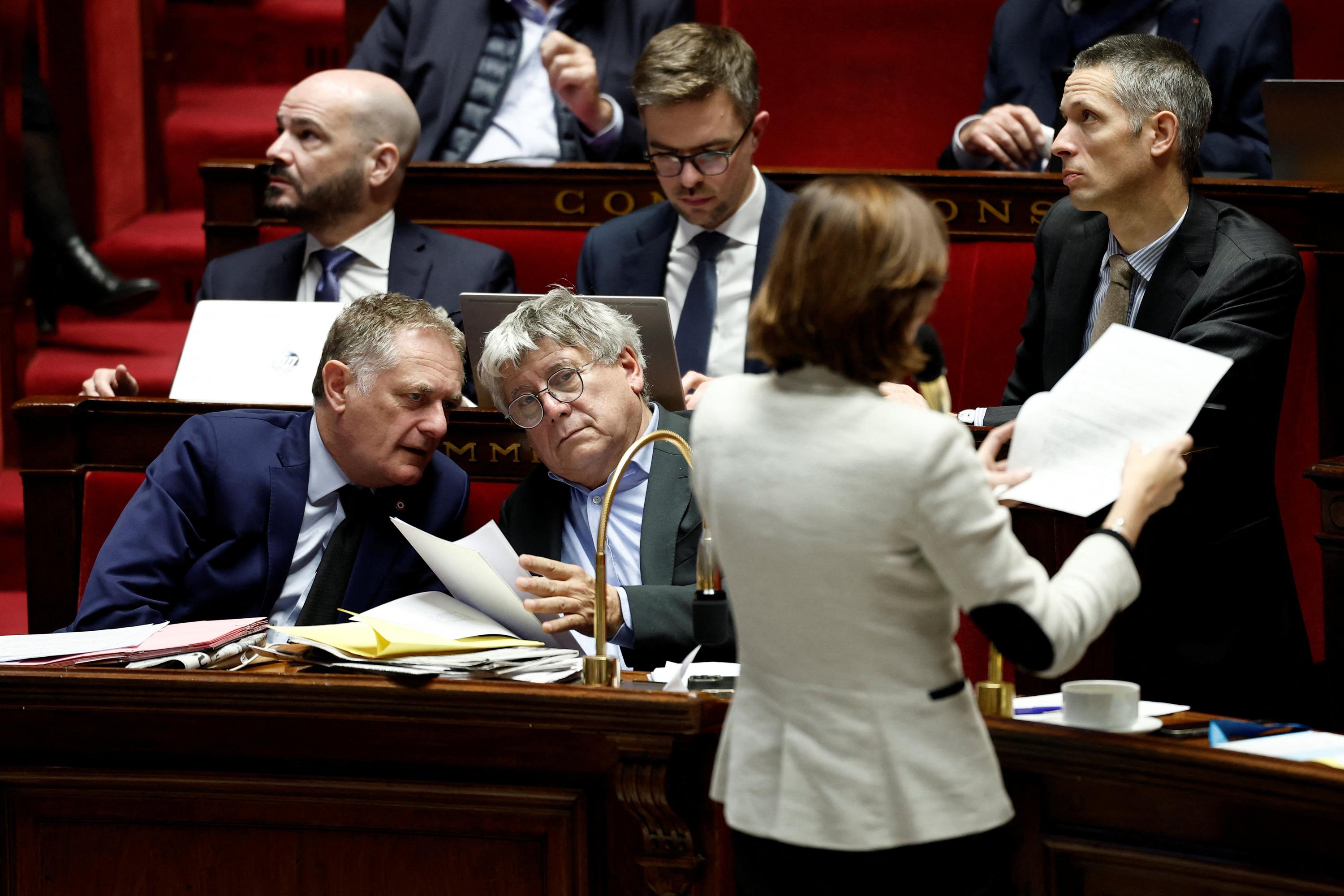 French Government Weighs Use of Article 49.3 to Pass Contested 2026 Budget