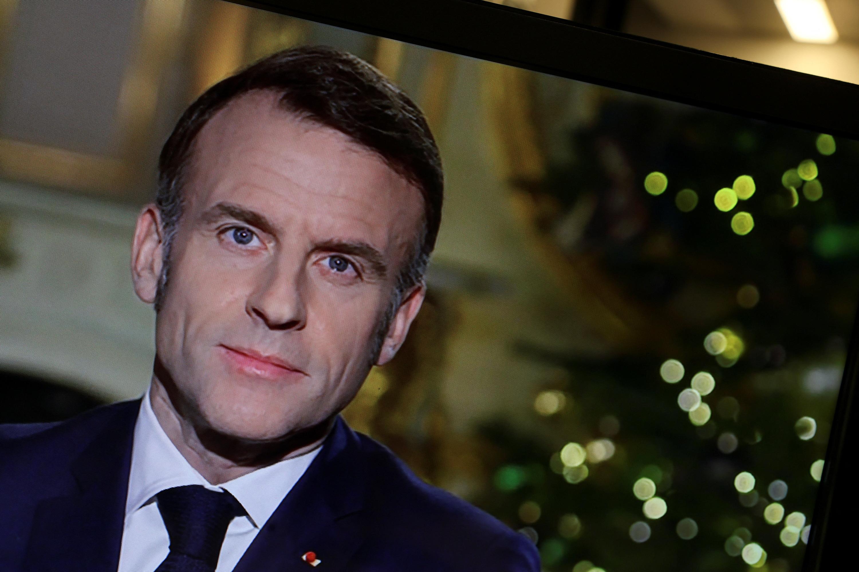 Macron 2026: riduzione delle promesse per evitare delusioni politiche