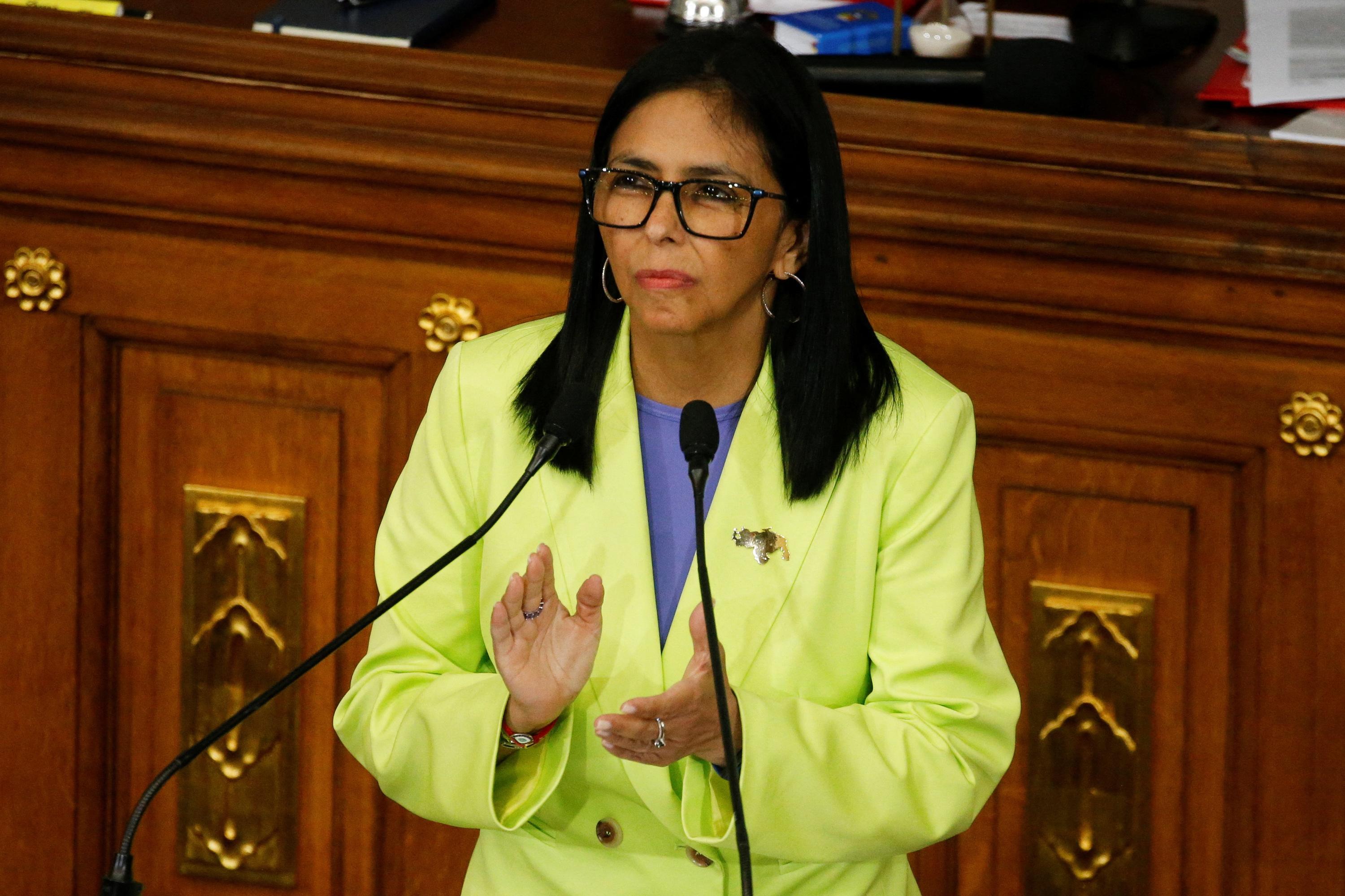 Le Venezuela n’a «pas peur d’affronter diplomatiquement» les États-Unis, lance la présidente par intérim