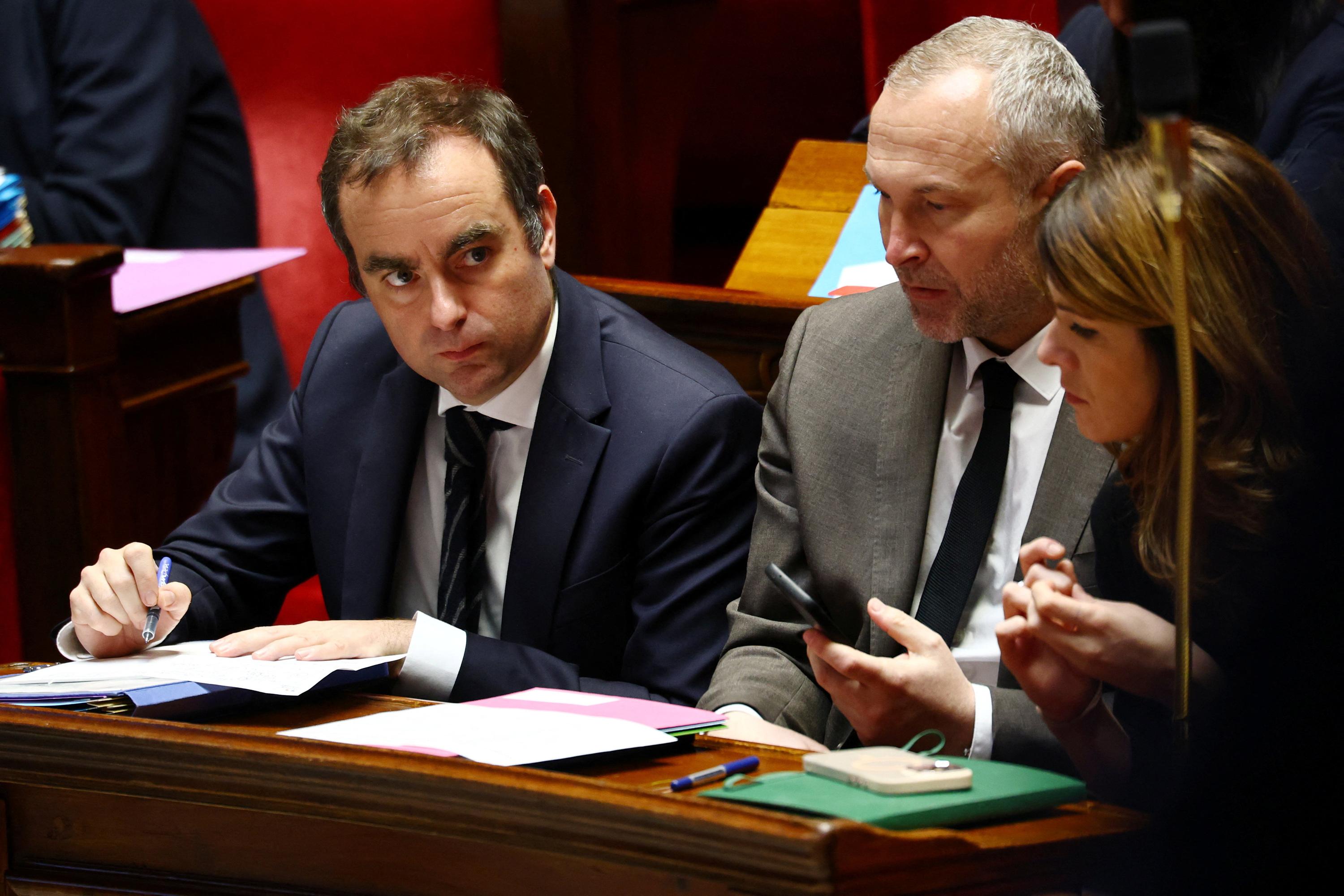 Impôt sur le revenu, pourboire, cartes grises... Ces modifications apportées par les députés au projet de budget 2026