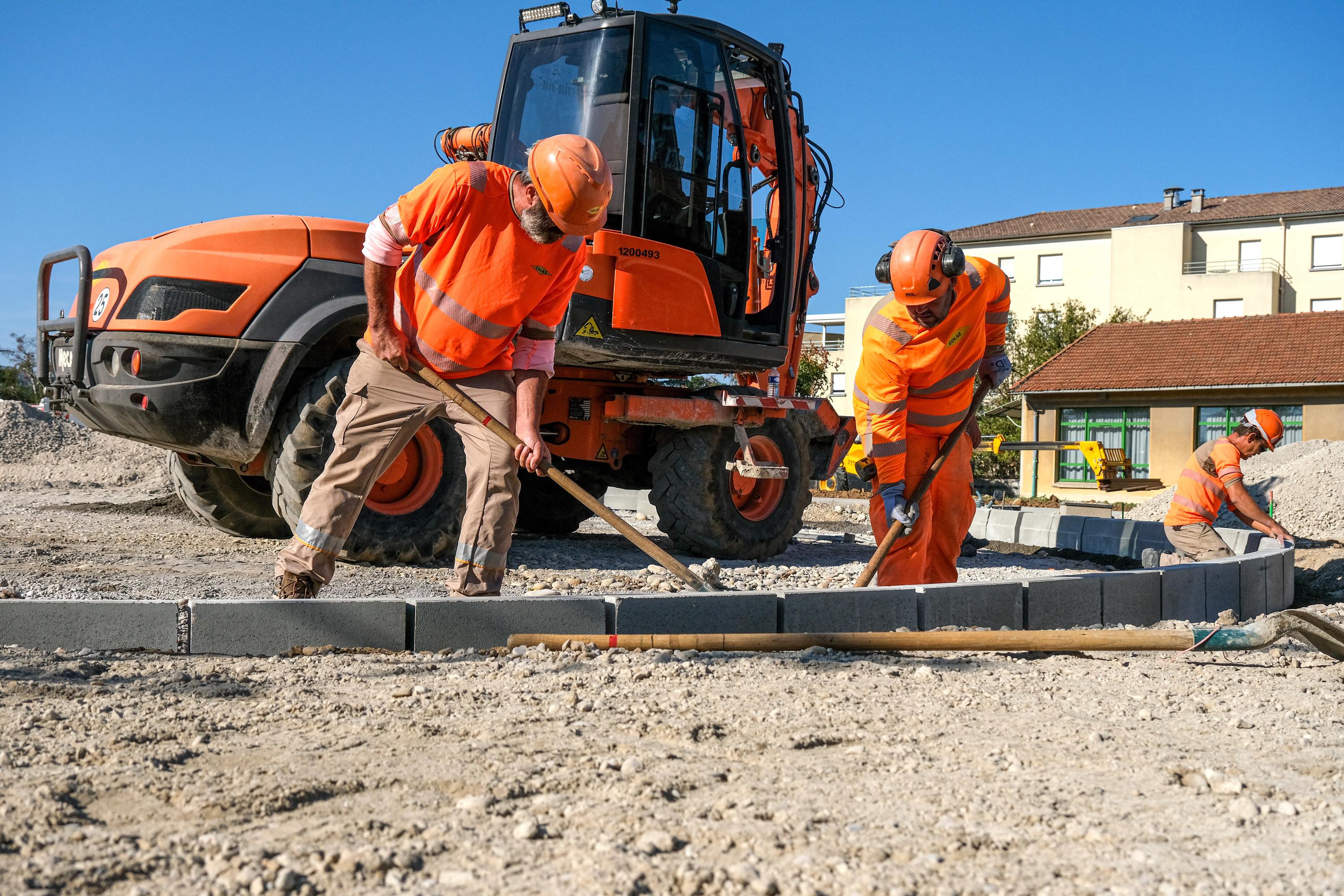 Plus de 32.000 agents recrutés en 2024 : les fonctionnaires toujours plus nombreux en France