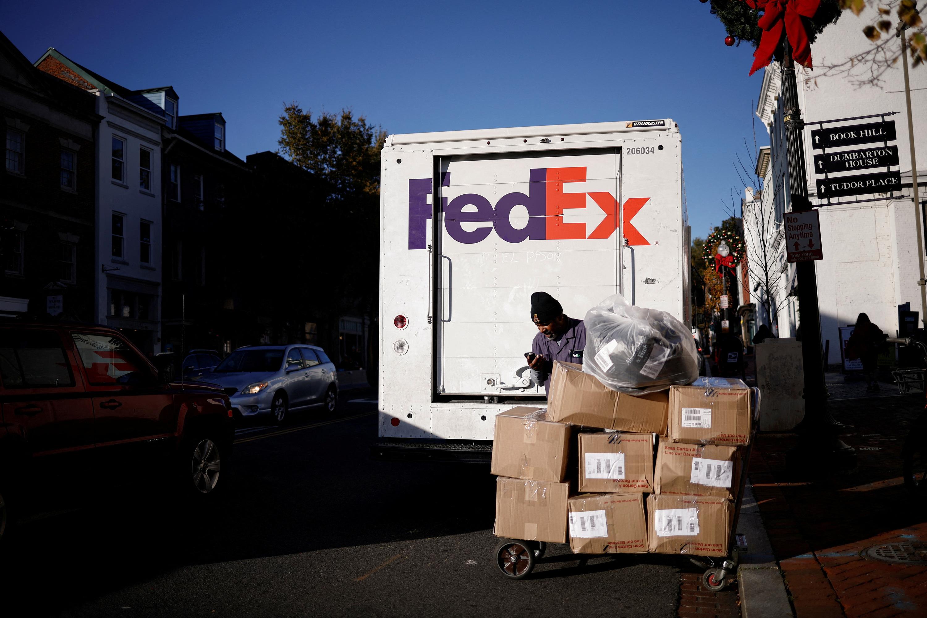 FedEx porte plainte contre le gouvernement américain et demande le remboursement des droits de douane