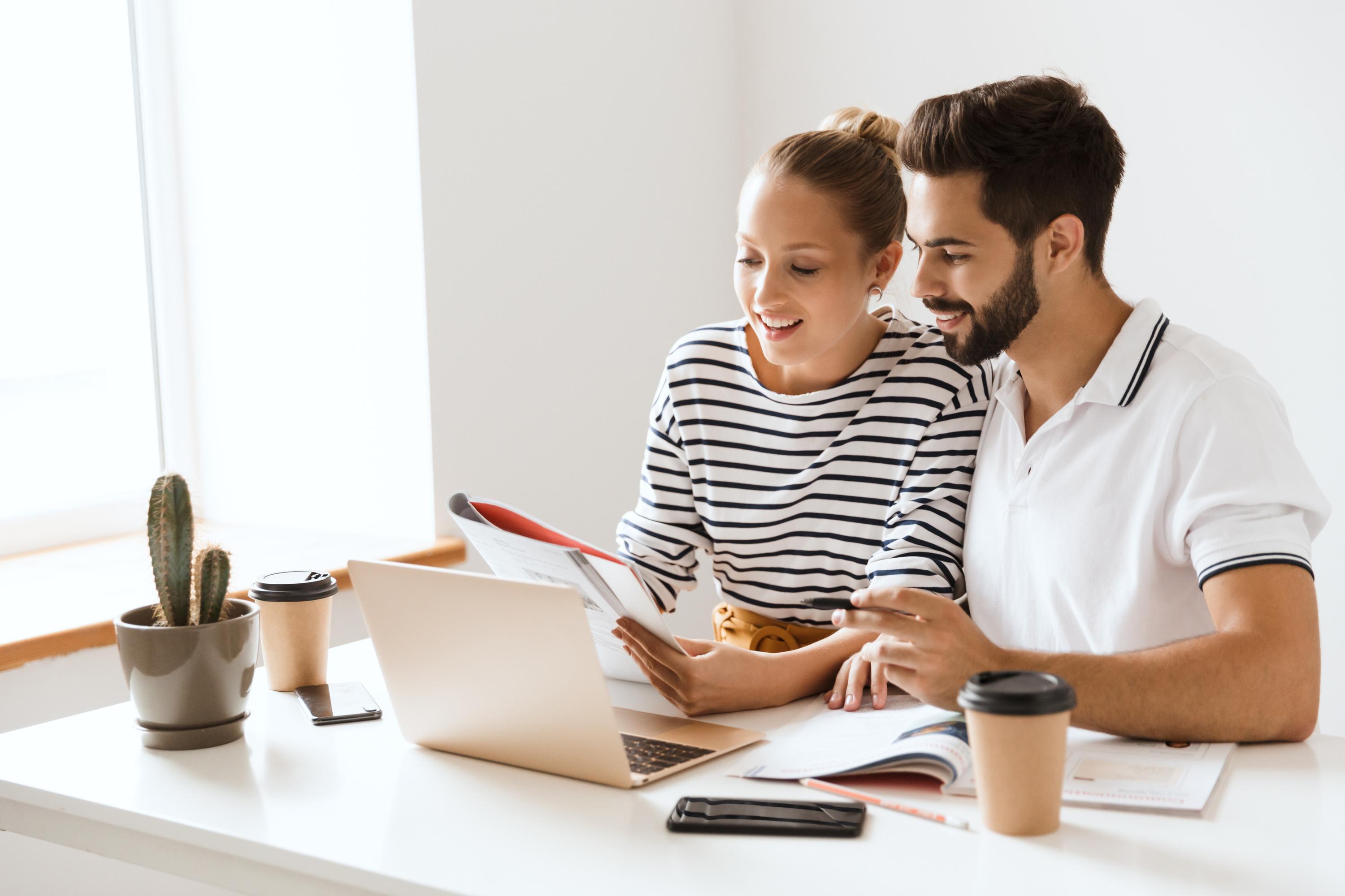Deux grandes banques baissent encore leurs taux de crédit immobilier pour mars