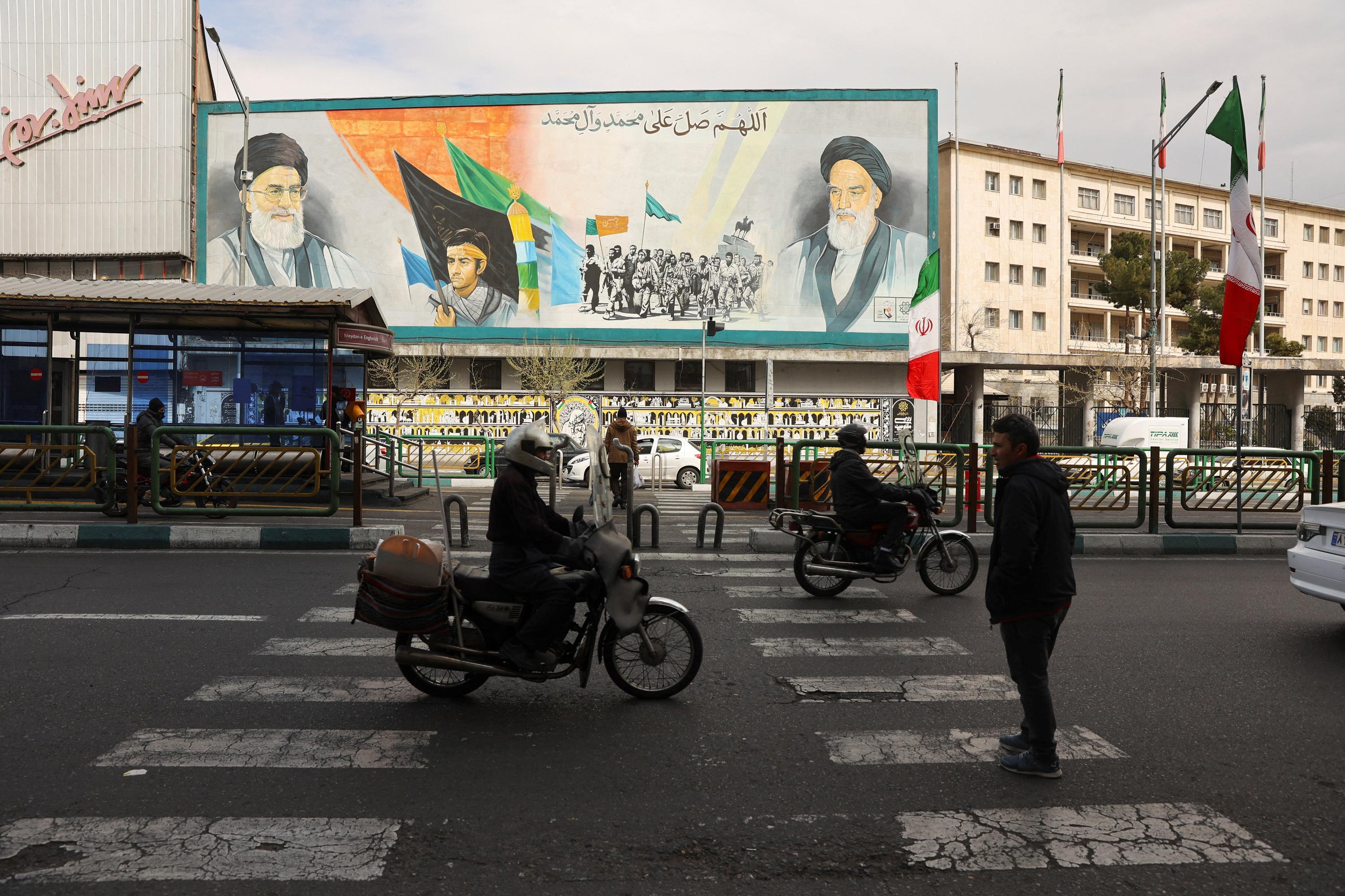 Inflation à 52%, rial en chute libre : en Iran, une économie qui était déjà à genoux avant même le début du conflit