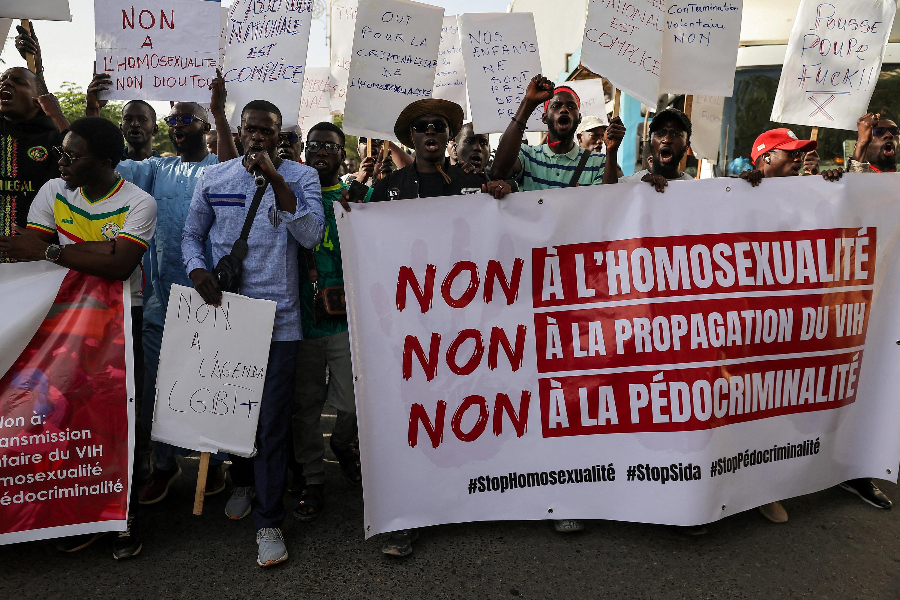 «La dénonciation est un devoir» : le Sénégal double les peines de prison pour homosexualité