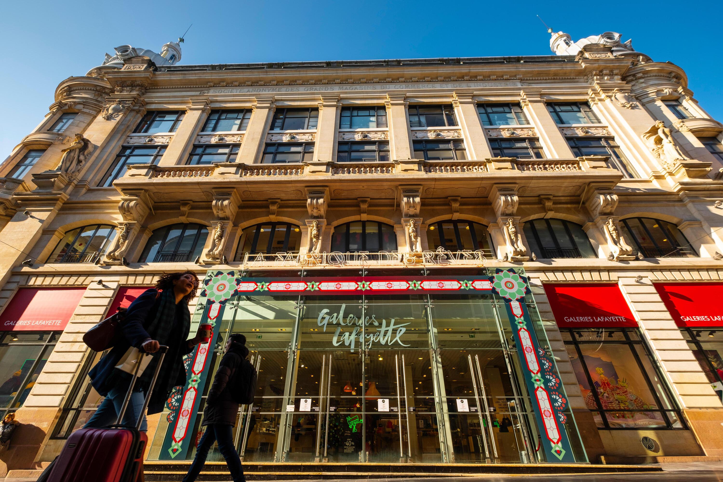 Difficultés de La Redoute, méforme des magasins en province et en Chine : le groupe Galeries Lafayette face à de nombreux défis