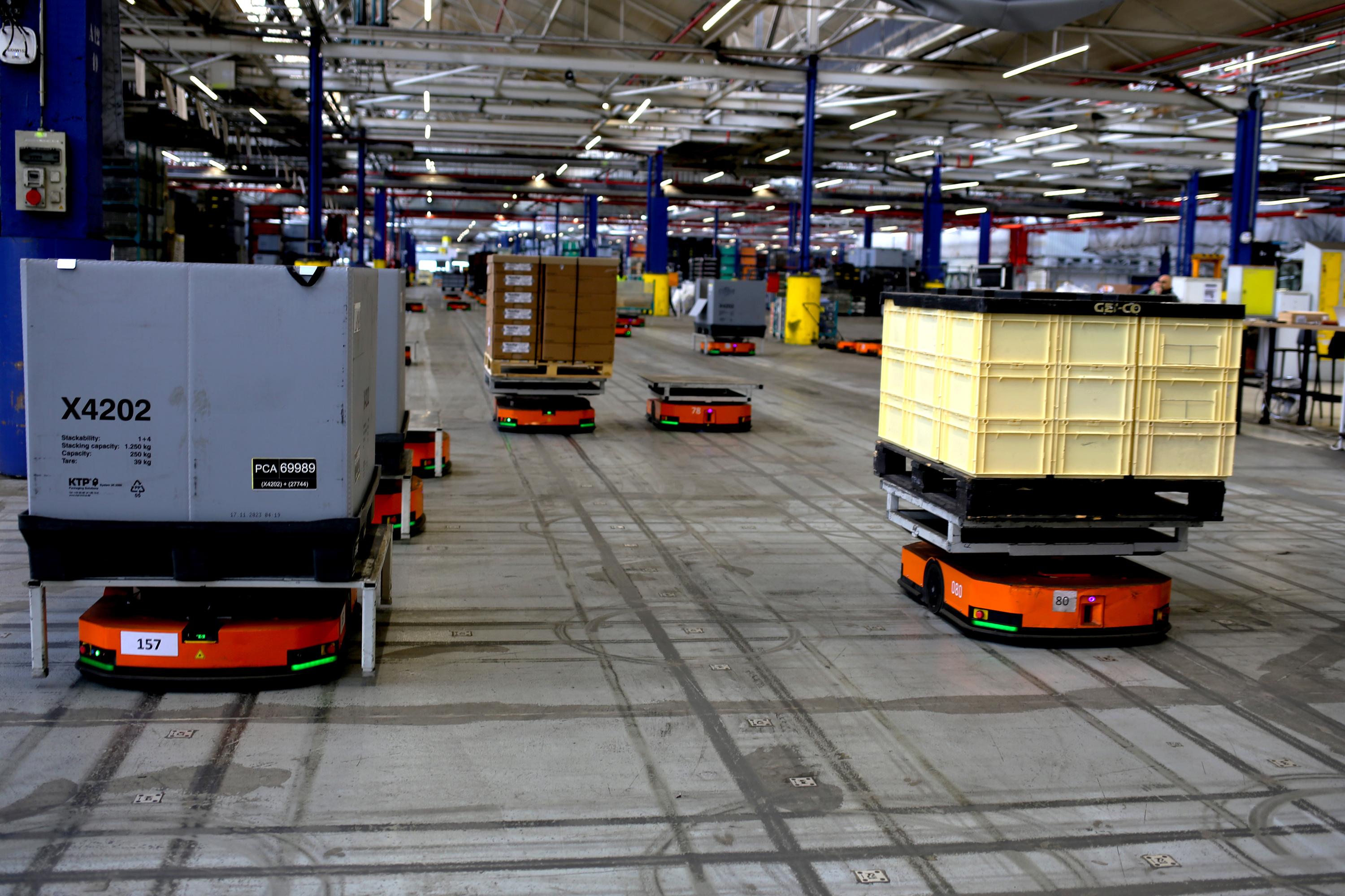 À quoi ressemble l’usine Peugeot de Sochaux à l’heure des robots et de l’IA ?