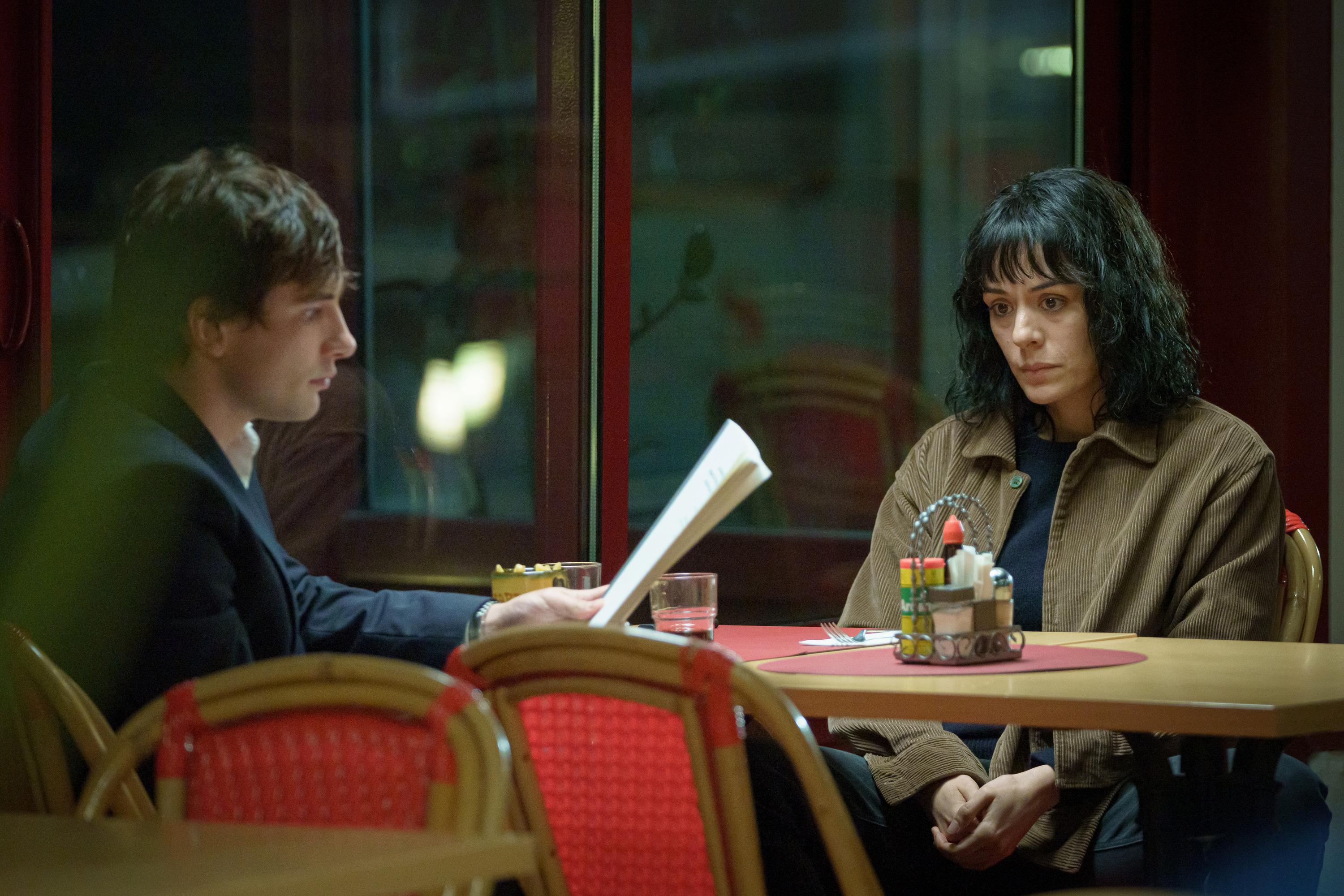Intraçables (Prime Video) : un thriller numérique et un road trip en Suisse selon TV Magazine — Séries TV