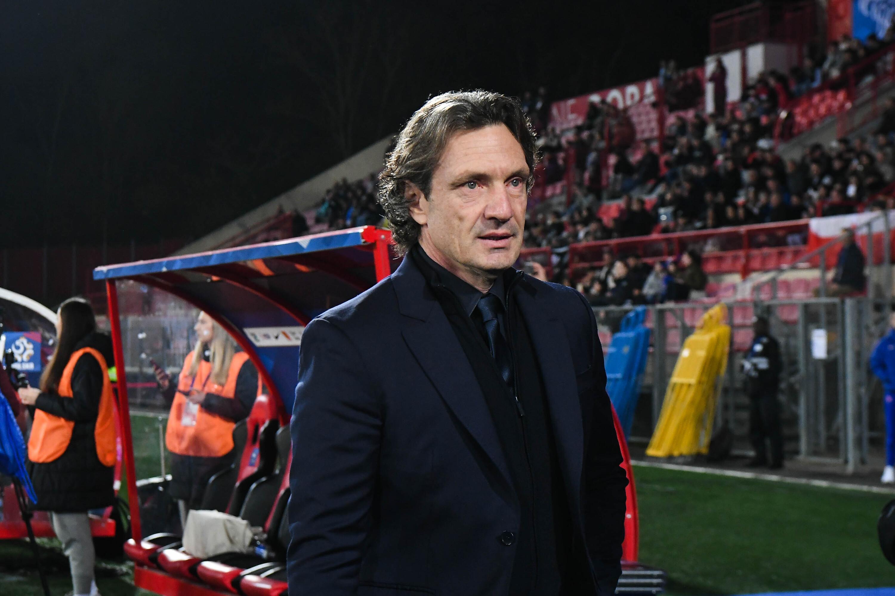 Équipe de France (F) : les Bleues doivent «se préparer à un match fermé» face aux Pays-Bas, prévient Bonadei