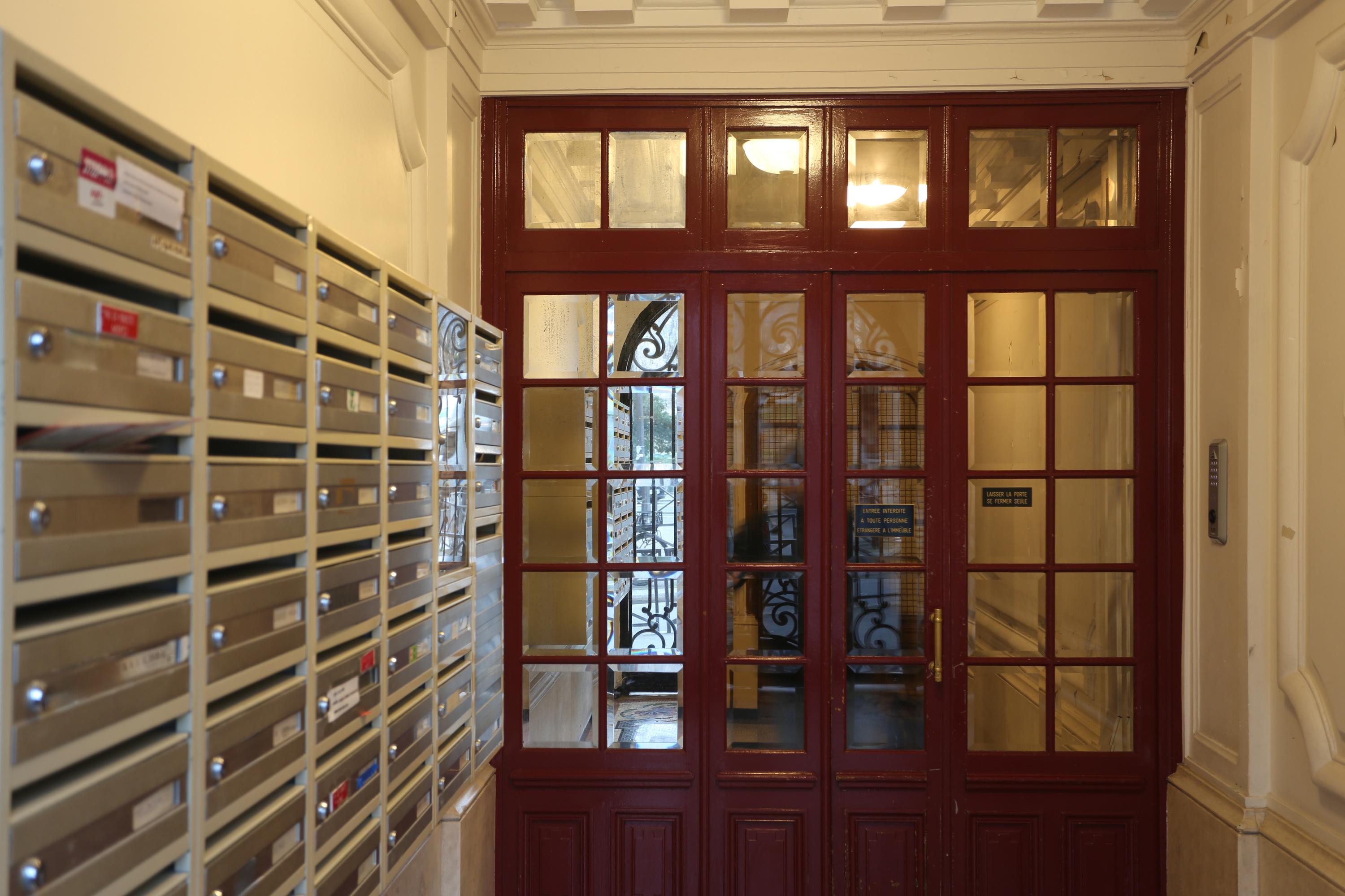Licencié pour avoir défendu une locataire, cet ancien gardien de HLM fait condamner Paris Habitat