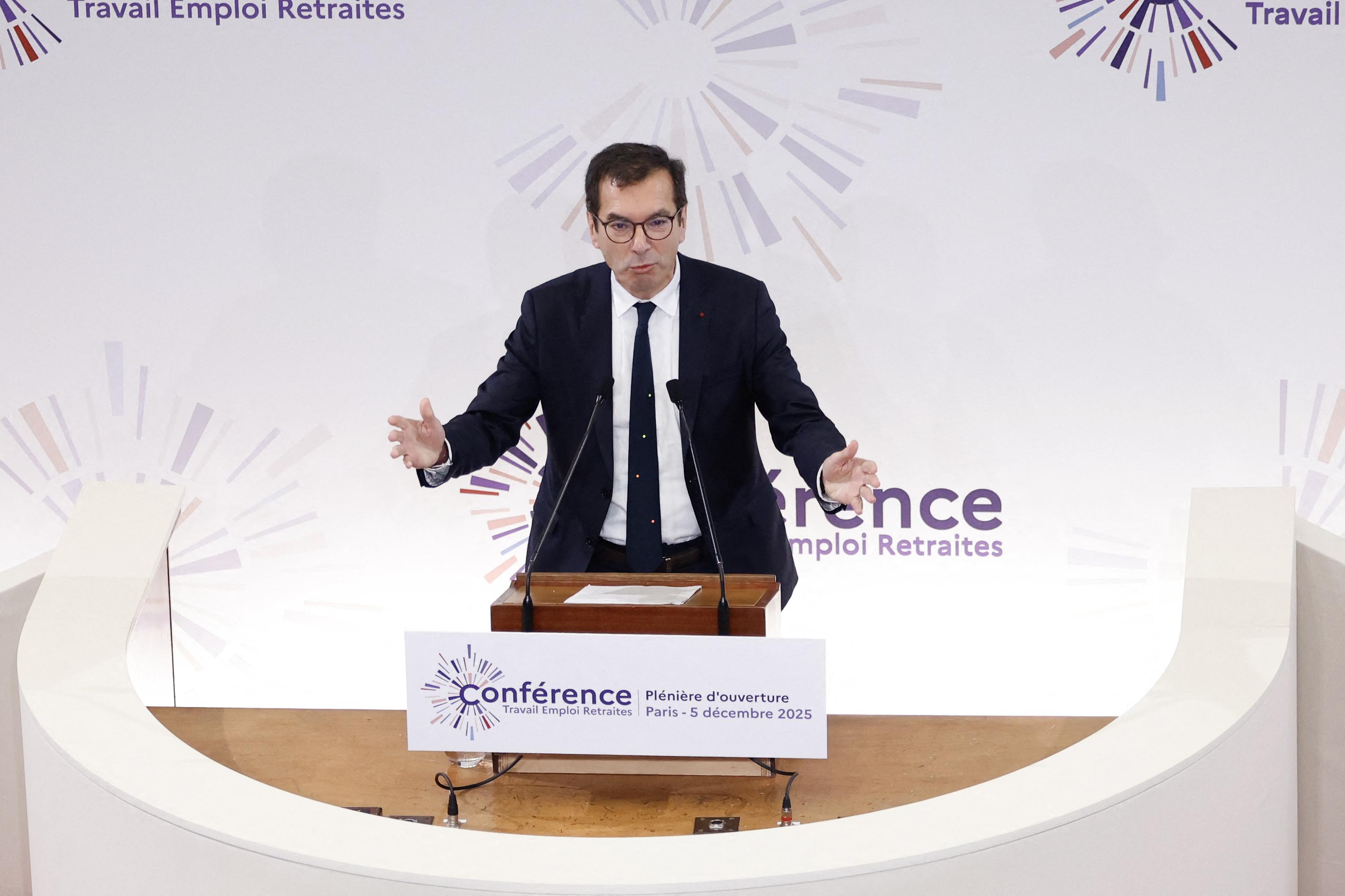 «Je ne sais même pas qui m’a invité ni pourquoi» : où va la conférence «travail, emploi, retraite» ?