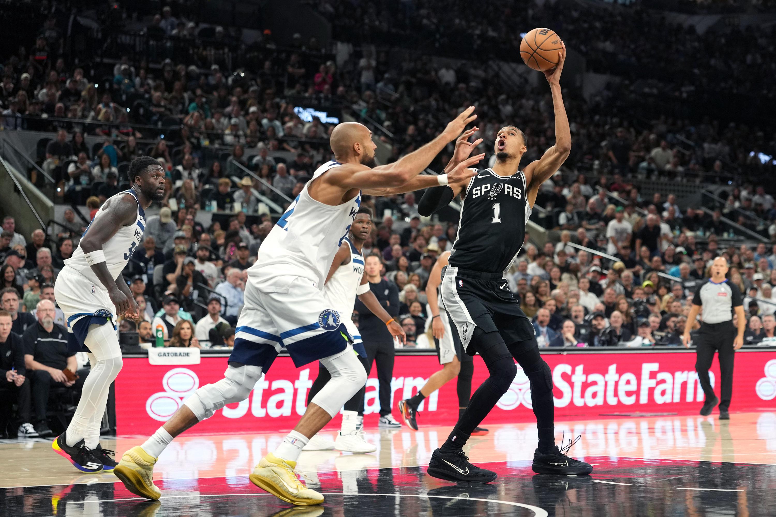 NBA: Wembanyama revanchard propulse les Spurs à une victoire de la finale à l’Ouest
