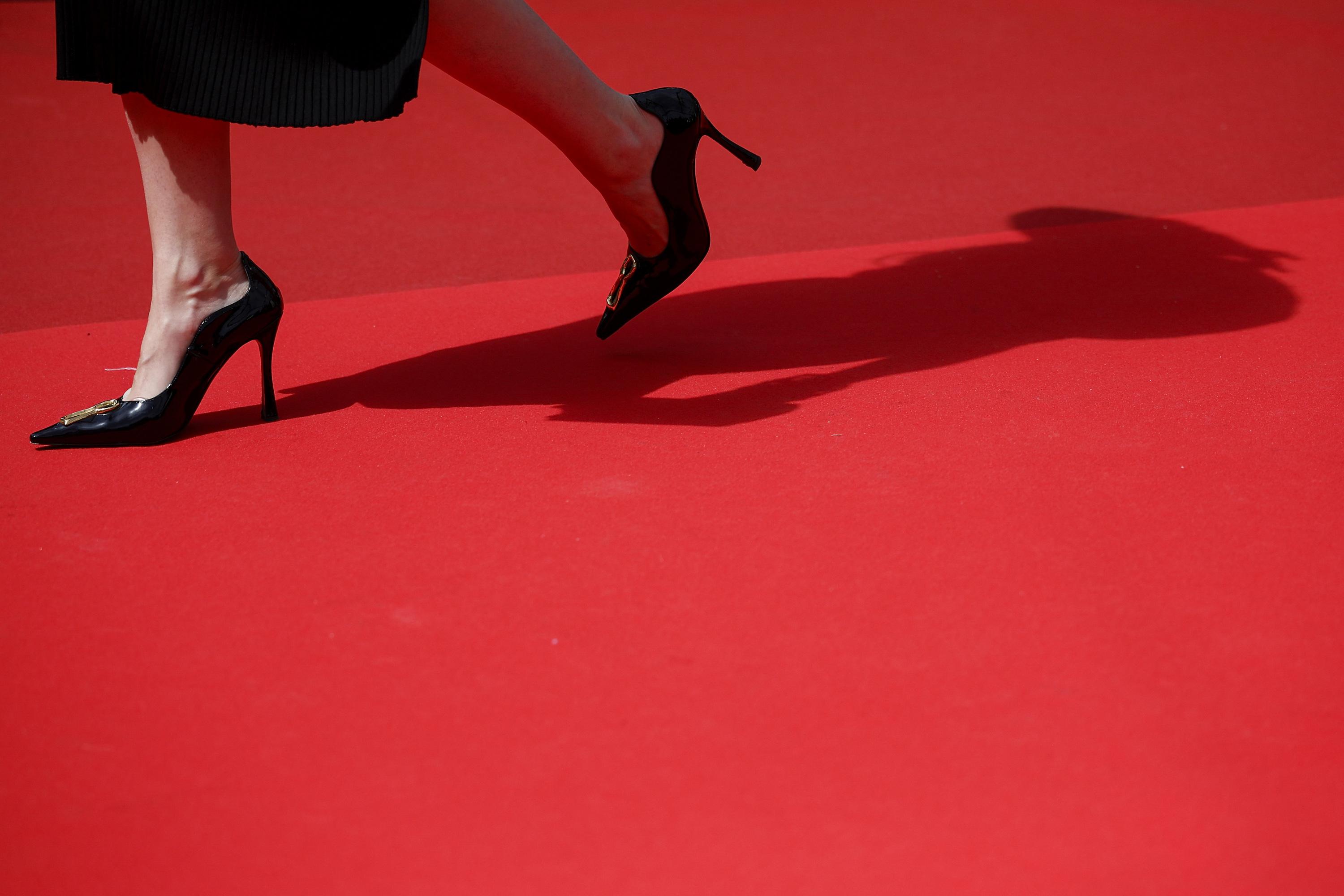 Travailleuse du sexe, producteurs télé, historiens de l’art... Qui sont vraiment les 2000 signataires de la pétition anti-Bolloré ?