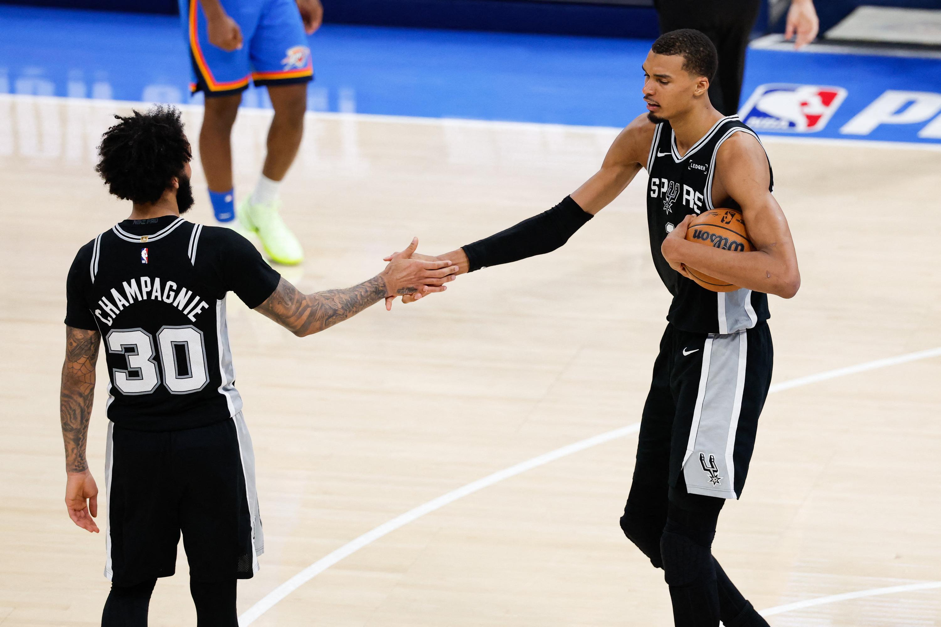NBA : c’est confirmé, les Spurs de Wembanyama de retour à Paris en 2027