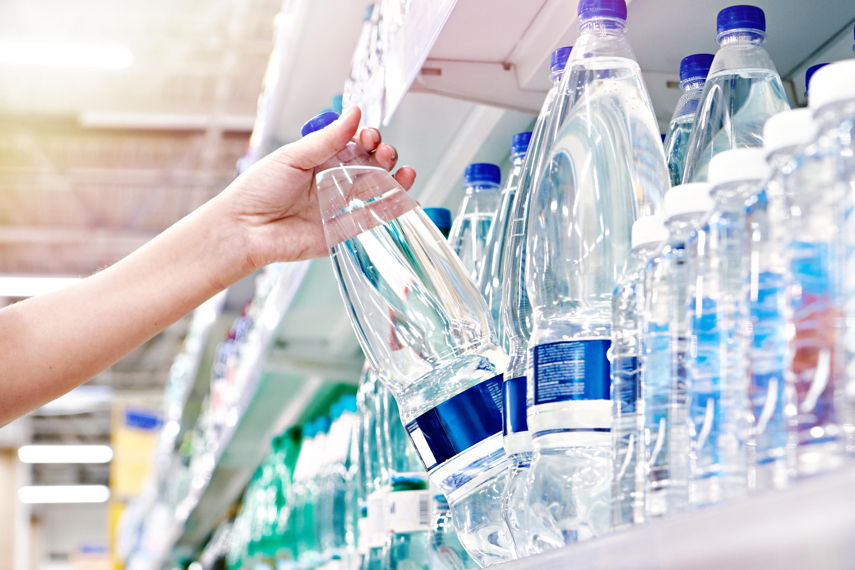 «La consigne appelle le plastique», déplorent les syndicats de déchets, prêts au «bras de fer»
