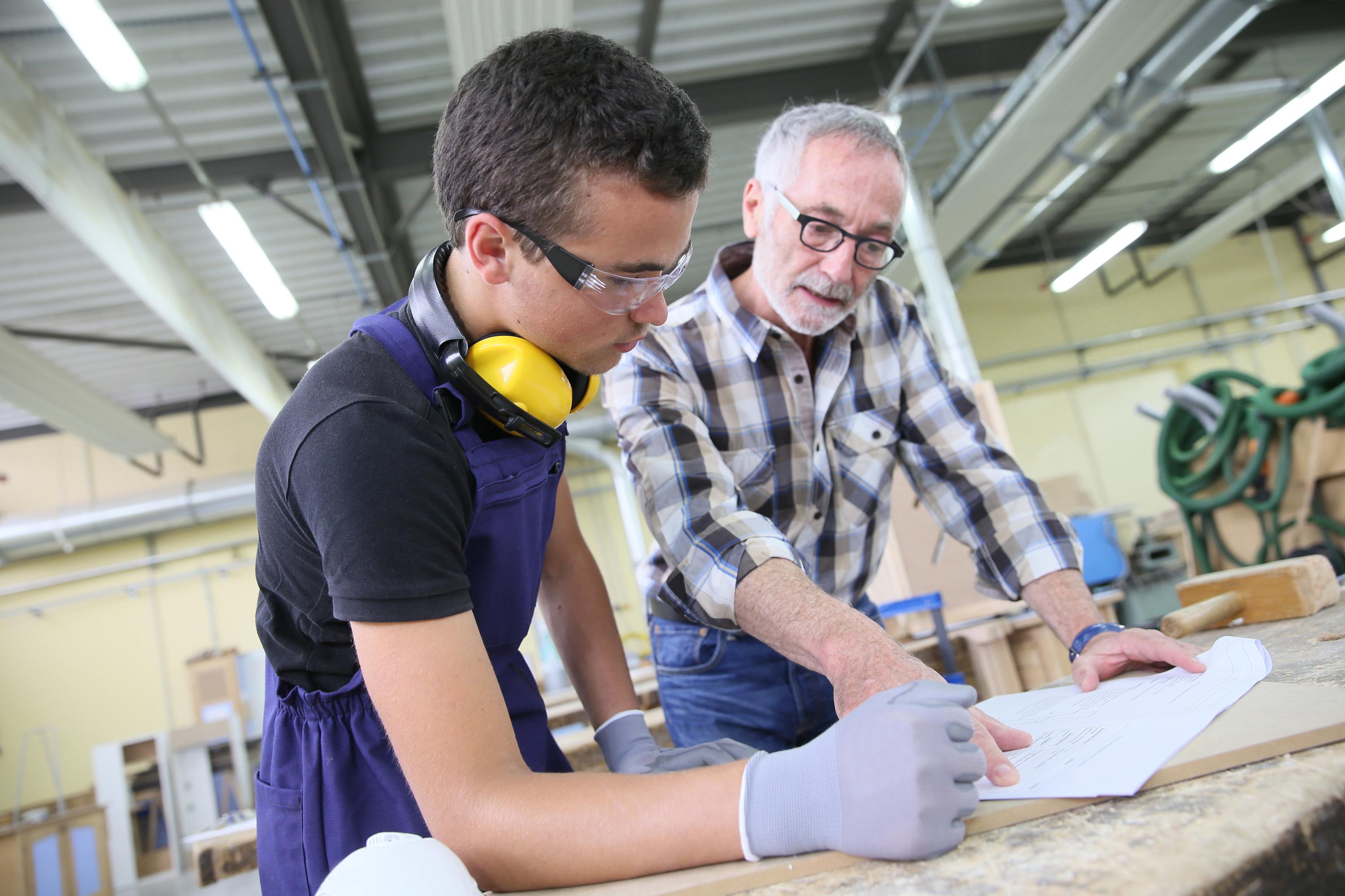 «On vient casser un dispositif qui fonctionnait» : les employeurs contraints de serrer la vis sur l’apprentissage