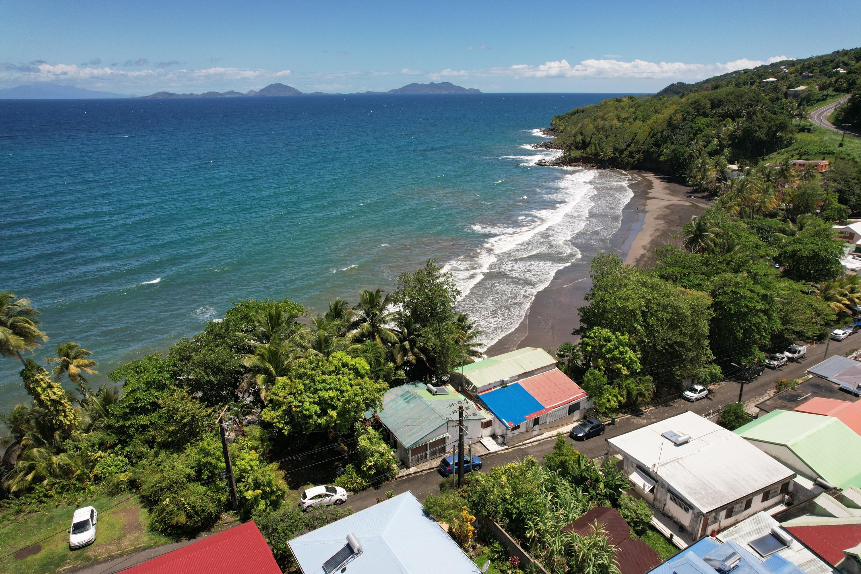 Guadeloupe face à la menace croissante du changement climatique : un paradis en péril selon TV Magazine — Info & Société