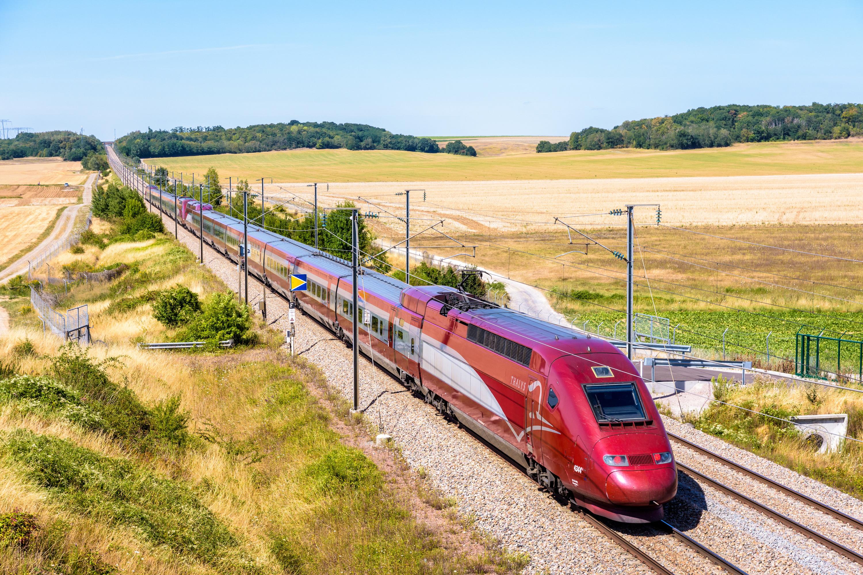 «De l’argent foutu en l’air» : au sud de Bordeaux, une «chaîne humaine» pour dire non à la LGV Bordeaux-Toulouse