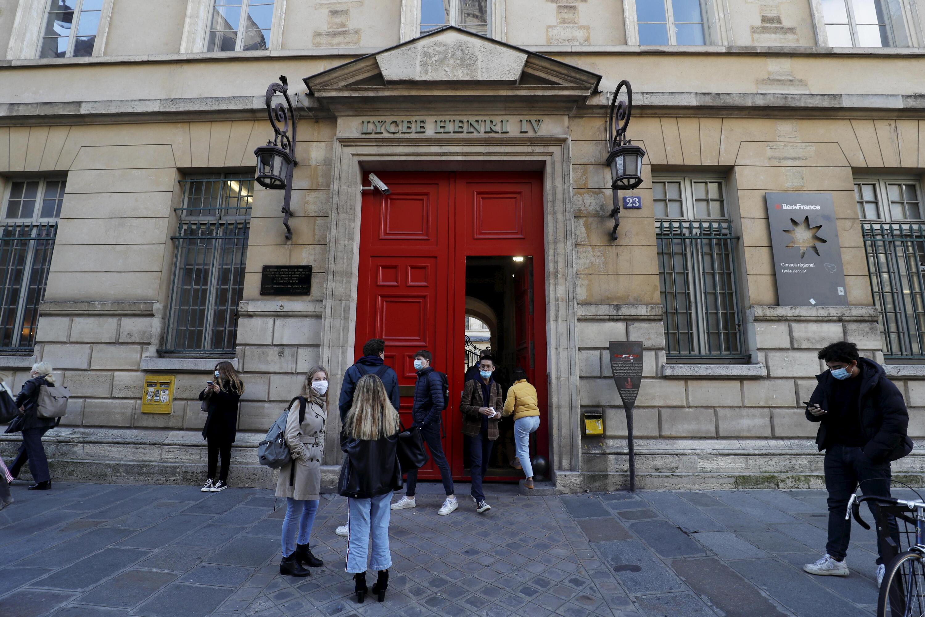 «Nous avons déménagé pour que notre enfant soit scolarisé dans un bon collège» : quand la carte scolaire met sous tension le marché immobilier francilien