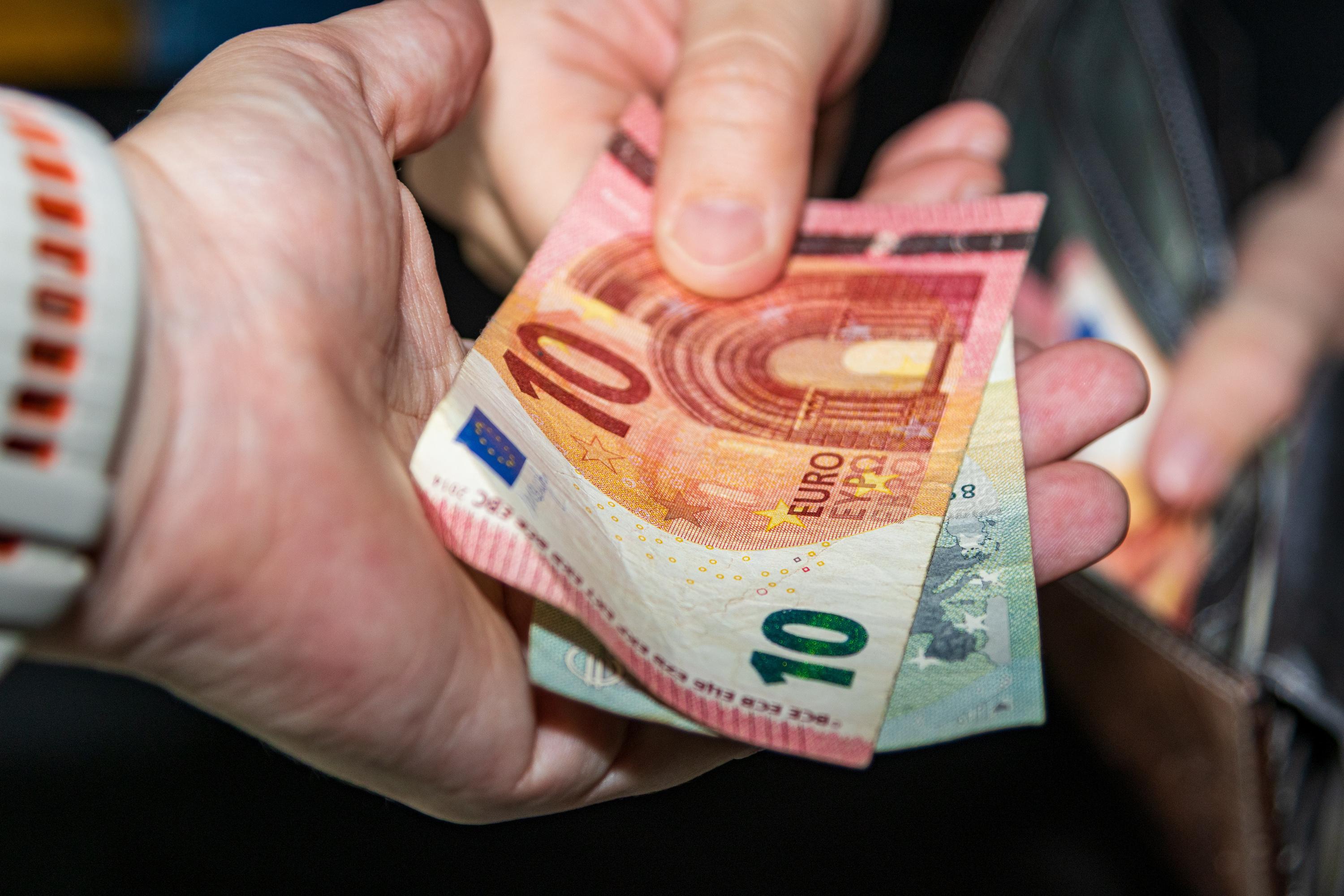 Le déficit courant de la France «quasi stable» à 11,6 milliards en 2025