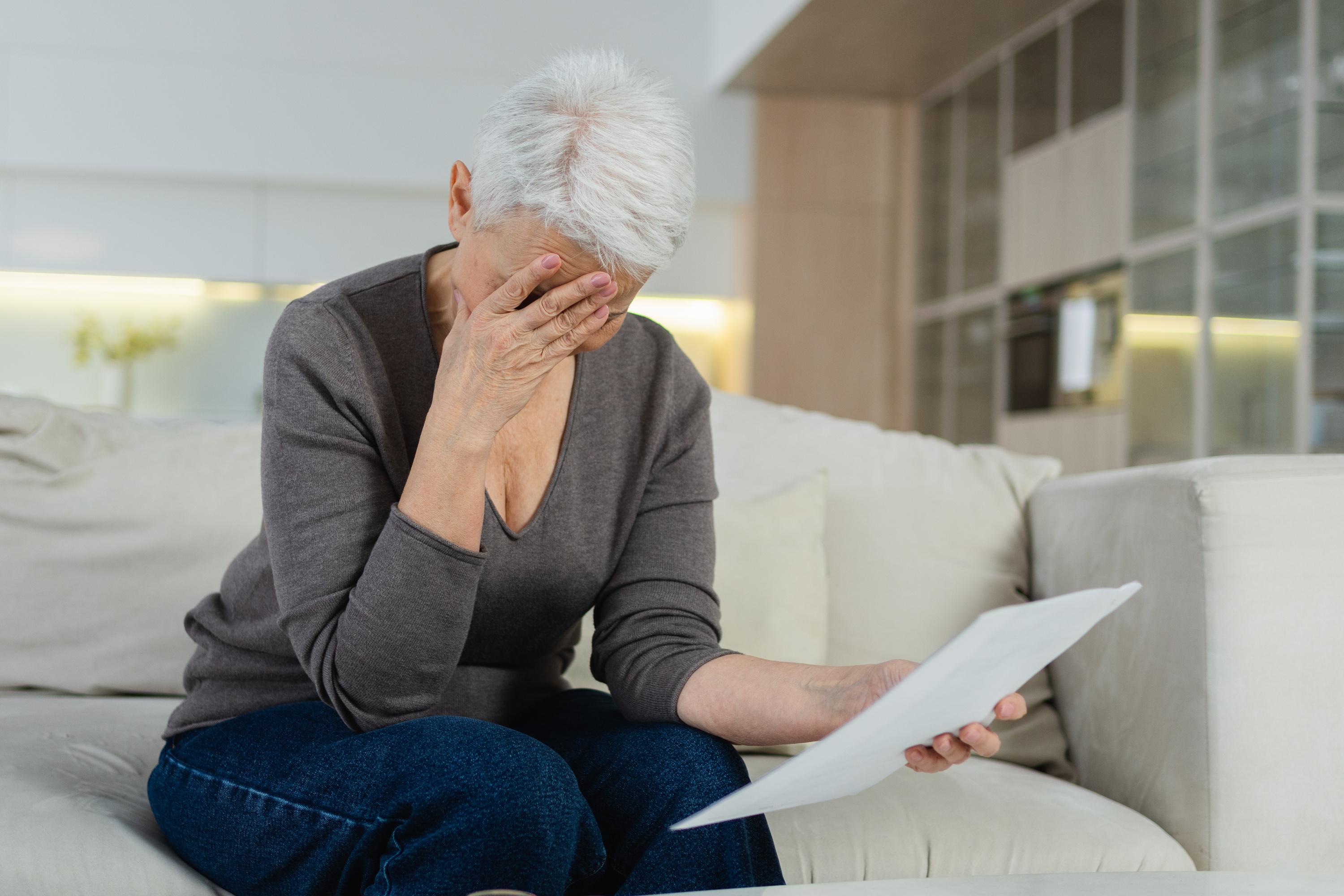 L’ex-acheteuse condamnée à payer 200 000 euros aux vendeurs : ses demandes de prêt immobilier n’étaient pas conformes à la promesse de vente