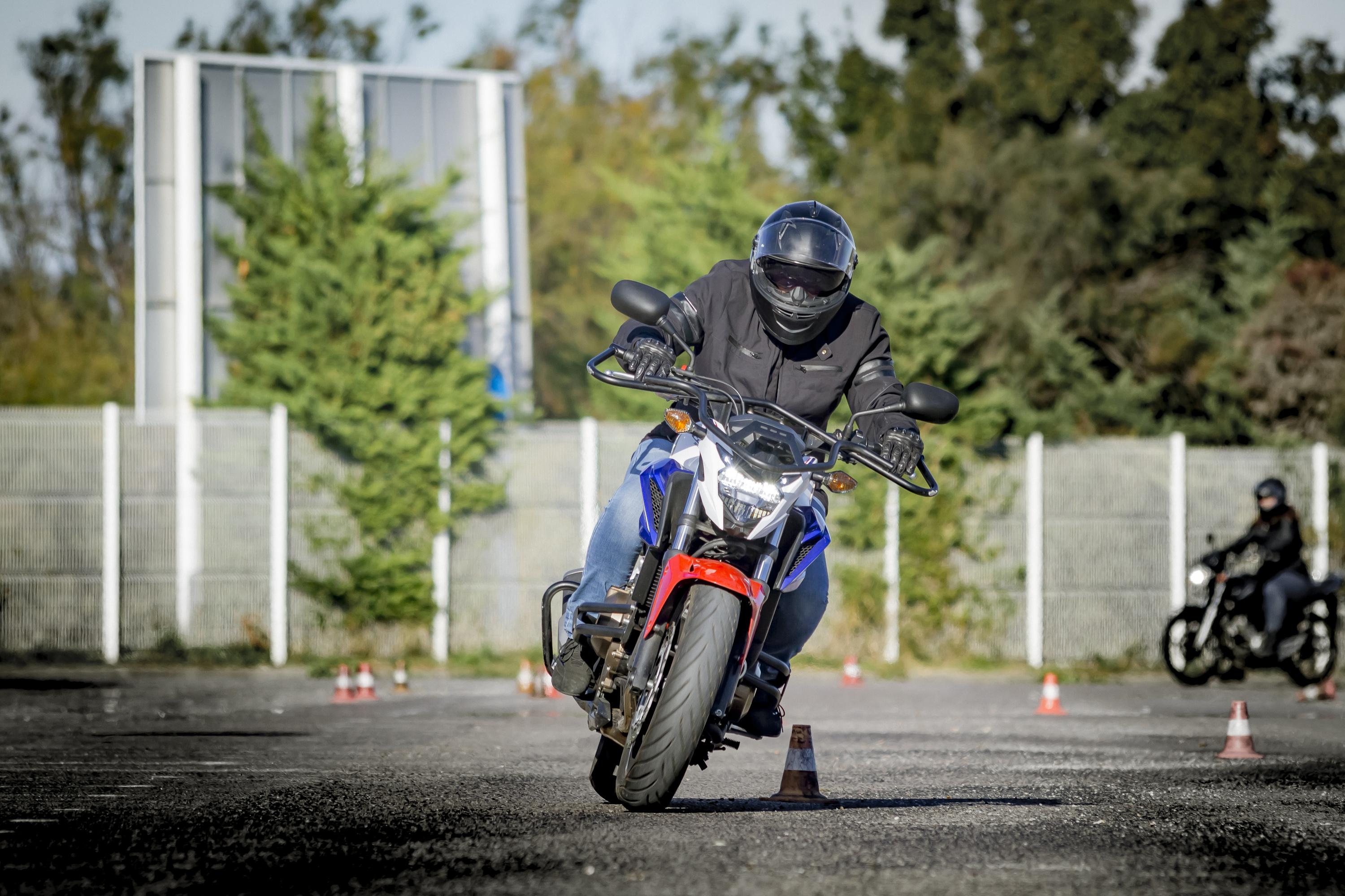 Baisse de l'utilisation du CPF en 2025, le permis moto s'effondre